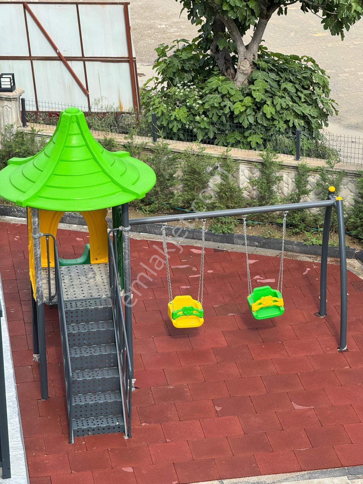 Zeki Emlak'tan Manisa Muradiye Mahallesinde Havuzlu Site İçinde 1+1 Kiralık Daire - Görsel 19