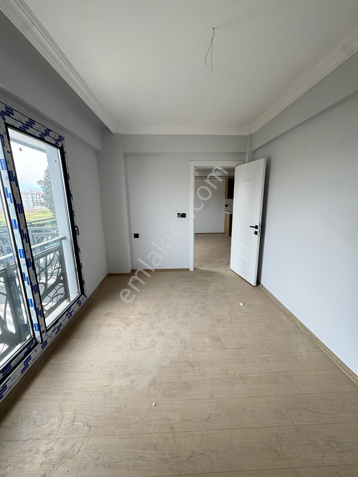 Zeki Emlak'tan Manisa Muradiye Mahallesinde Havuzlu Site İçinde 1+1 Kiralık Daire - Görsel 14