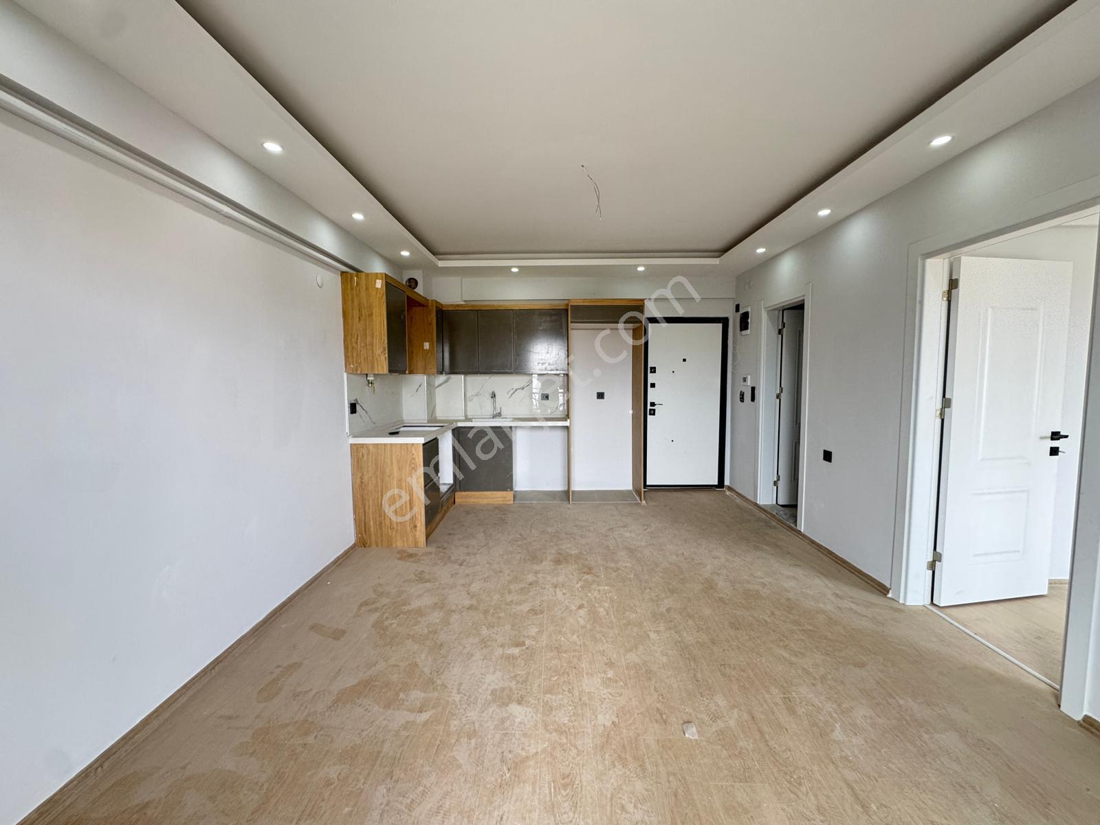 Zeki Emlak'tan Manisa Muradiye Mahallesinde Havuzlu Site İçinde 1+1 Kiralık Daire - Görsel 3