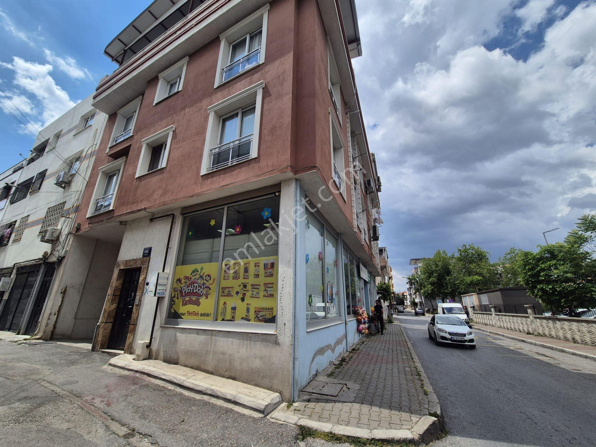 Karabağlar Selvili De 148 M2 Satılık Dükkan - Görsel 2