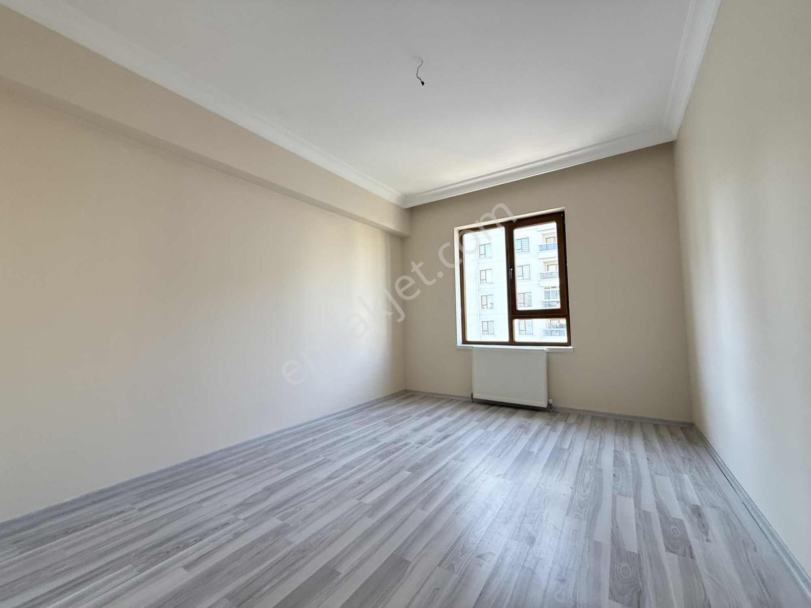 Yüce'den▓site İçerisin'de Geniş Oturumlu Ebeveyn.b Geniş Balkon - Görsel 35