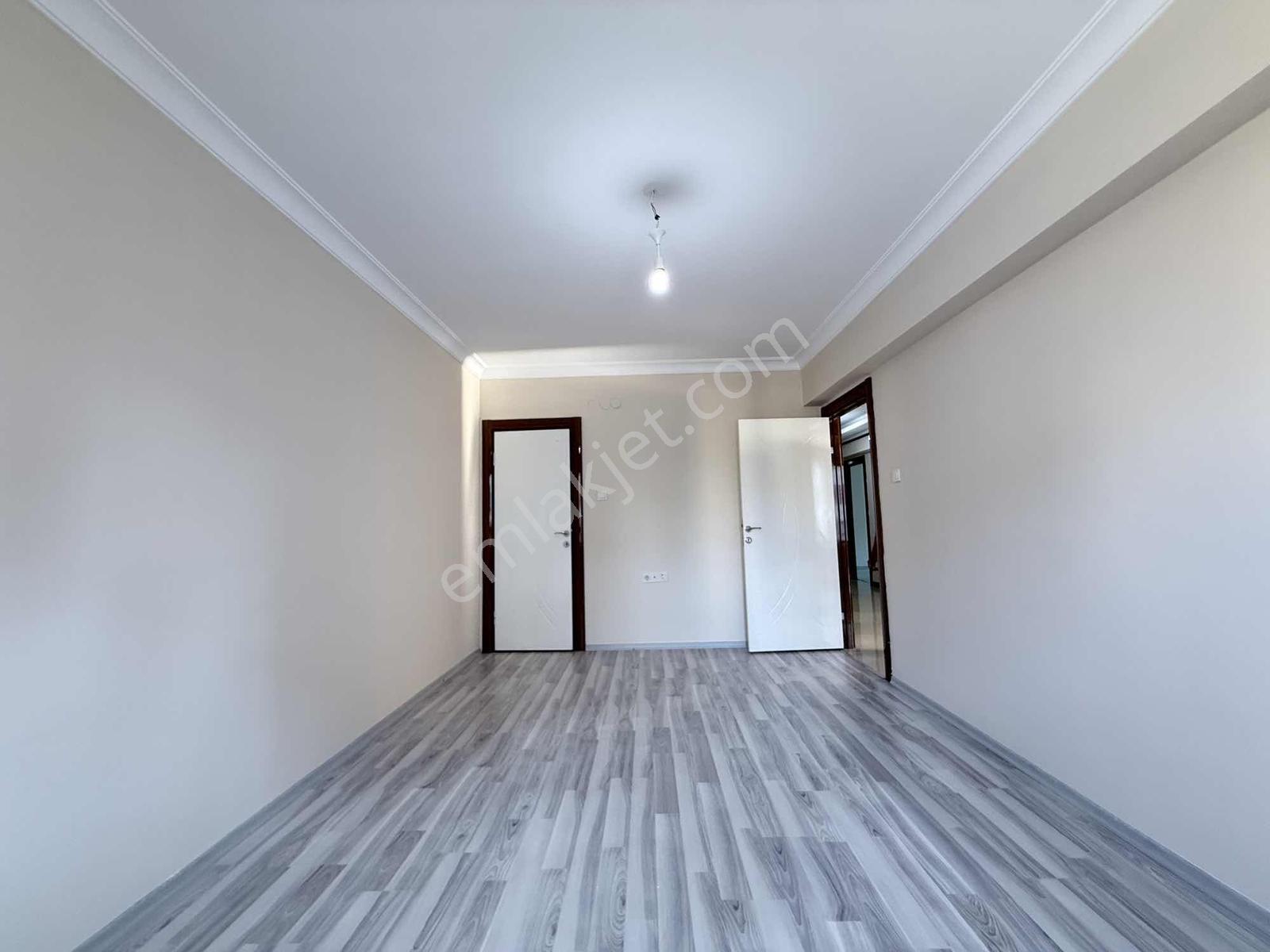 Yüce'den▓site İçerisin'de Geniş Oturumlu Ebeveyn.b Geniş Balkon - Görsel 31