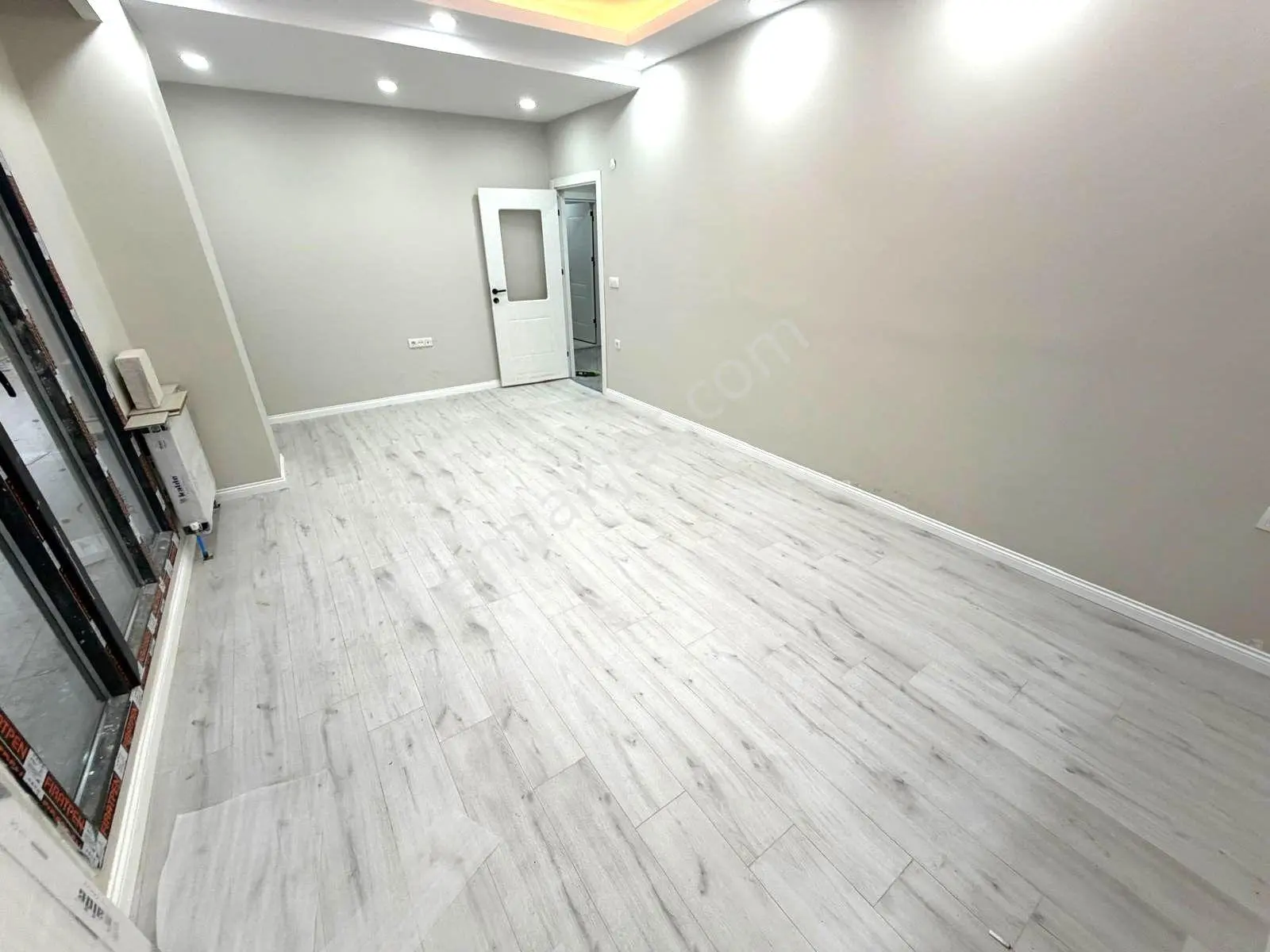 Seba'dan Kanarya Mh 2+1 90m2 Sıfır Emslasiz Bahçeli Giriş Dairee - Görsel 5