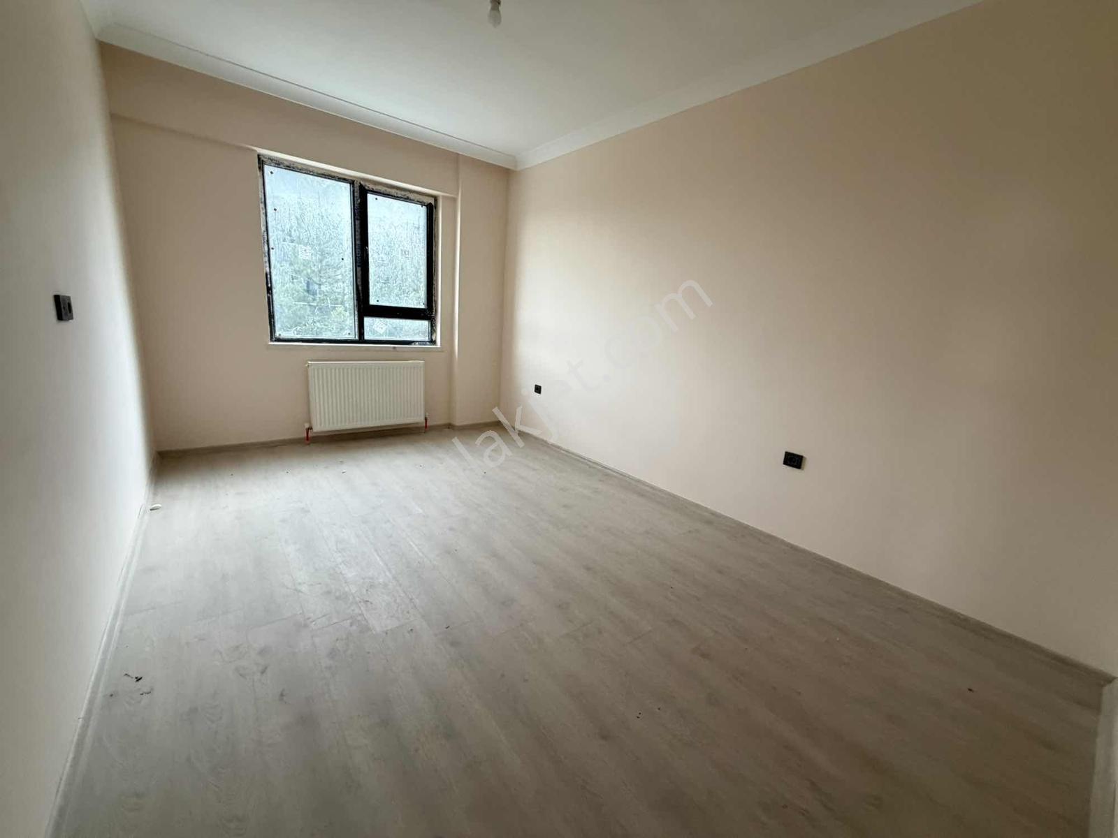 Alaçatı'dan/bölgenin En Geniş 1+1'i/cam Balkonlu/park Cephe 1+1 - Görsel 16