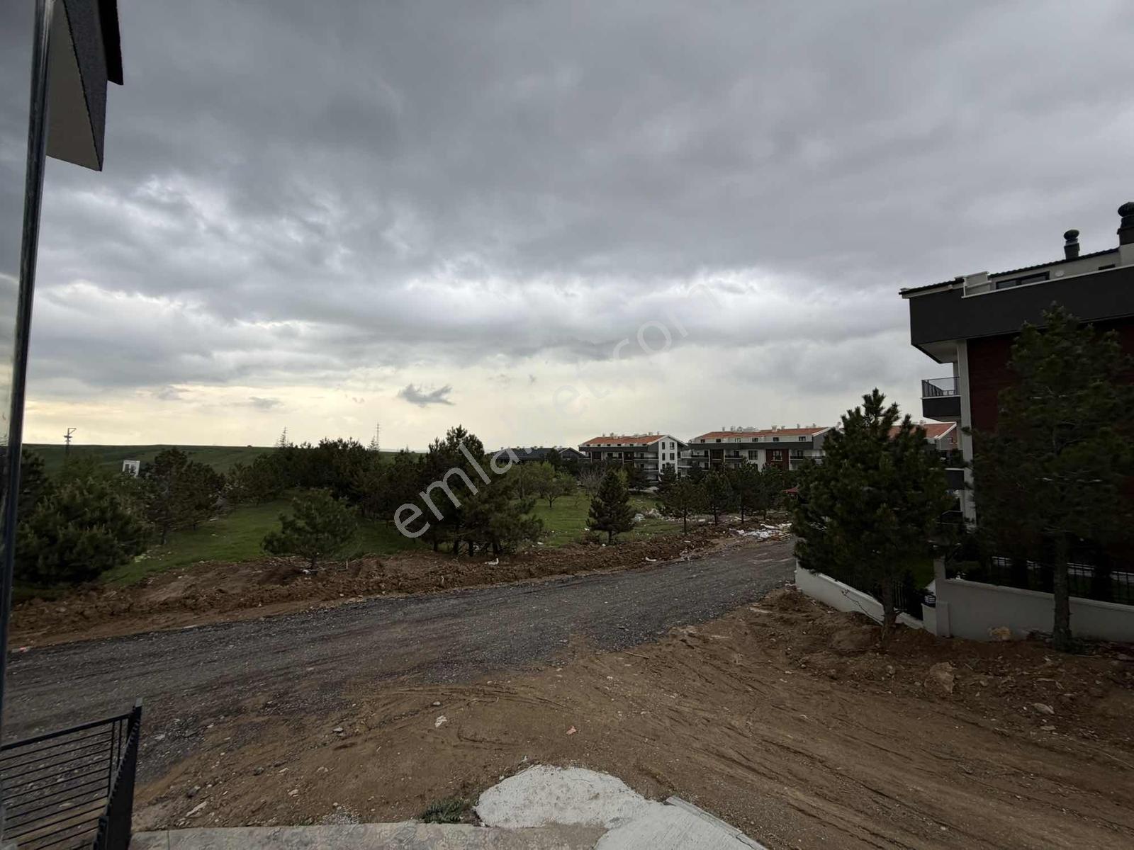 Alaçatı'dan/bölgenin En Geniş 1+1'i/cam Balkonlu/park Cephe 1+1 - Görsel 31