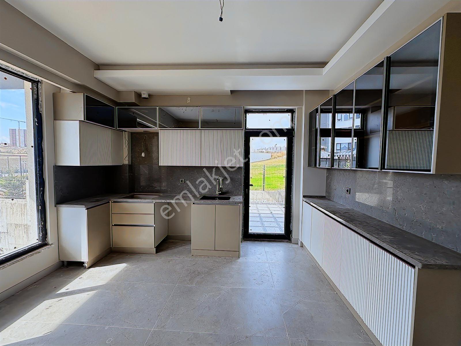 Irmak Emlak - Yerden Isıtmalı,iskanlı,geniş Bahçeli 5+2 Villa - Görsel 19