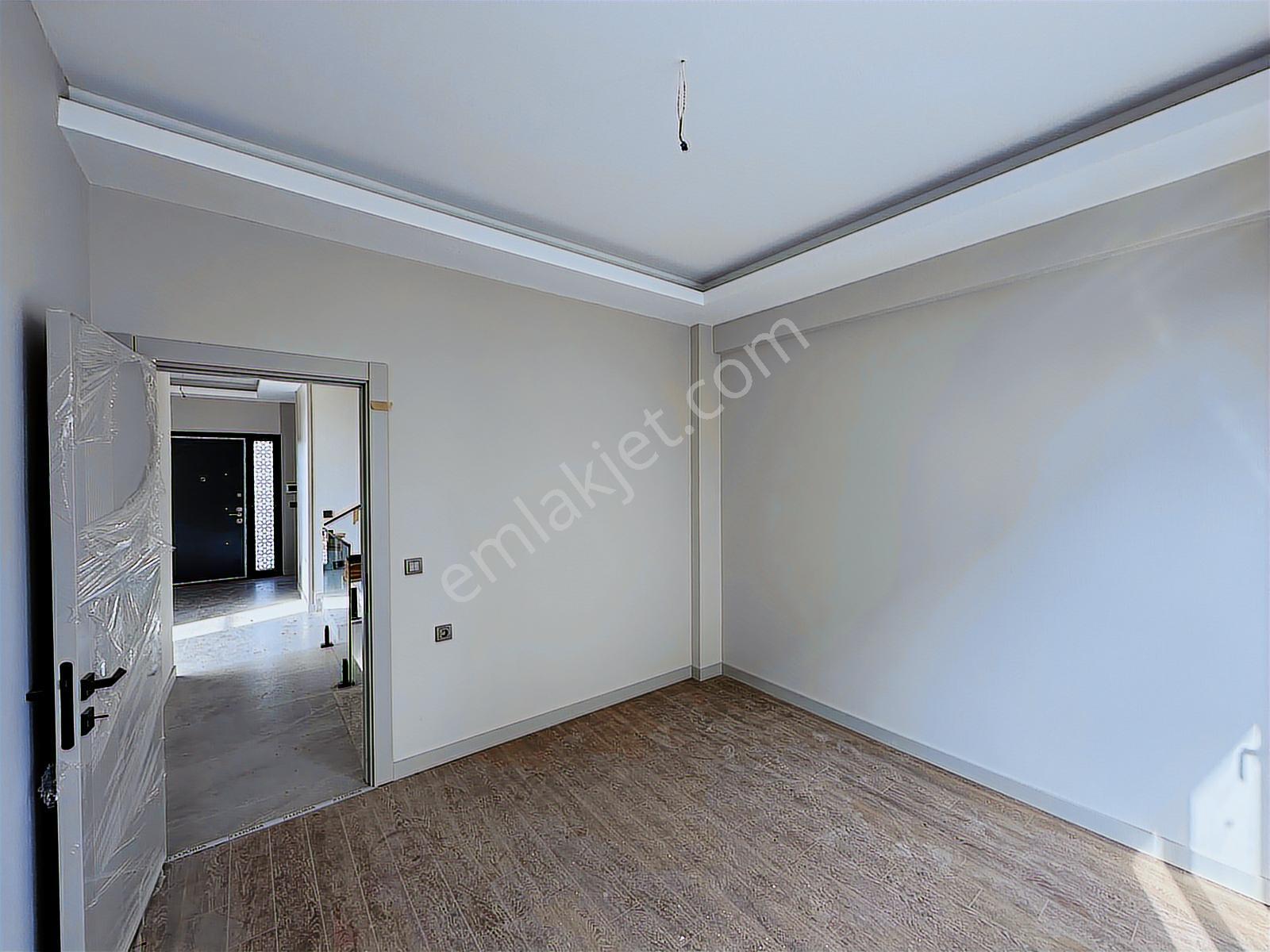 Irmak Emlak - Yerden Isıtmalı,iskanlı,geniş Bahçeli 5+2 Villa - Görsel 23