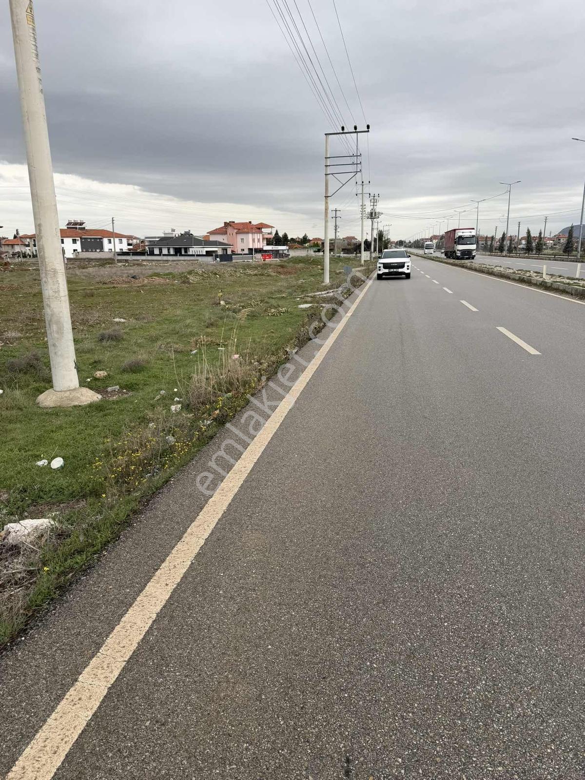 Çivril-uşak Anayolu Üstü Altı Ticari 3 Kat Ruhsatlı Arsalar...!! - Görsel 2