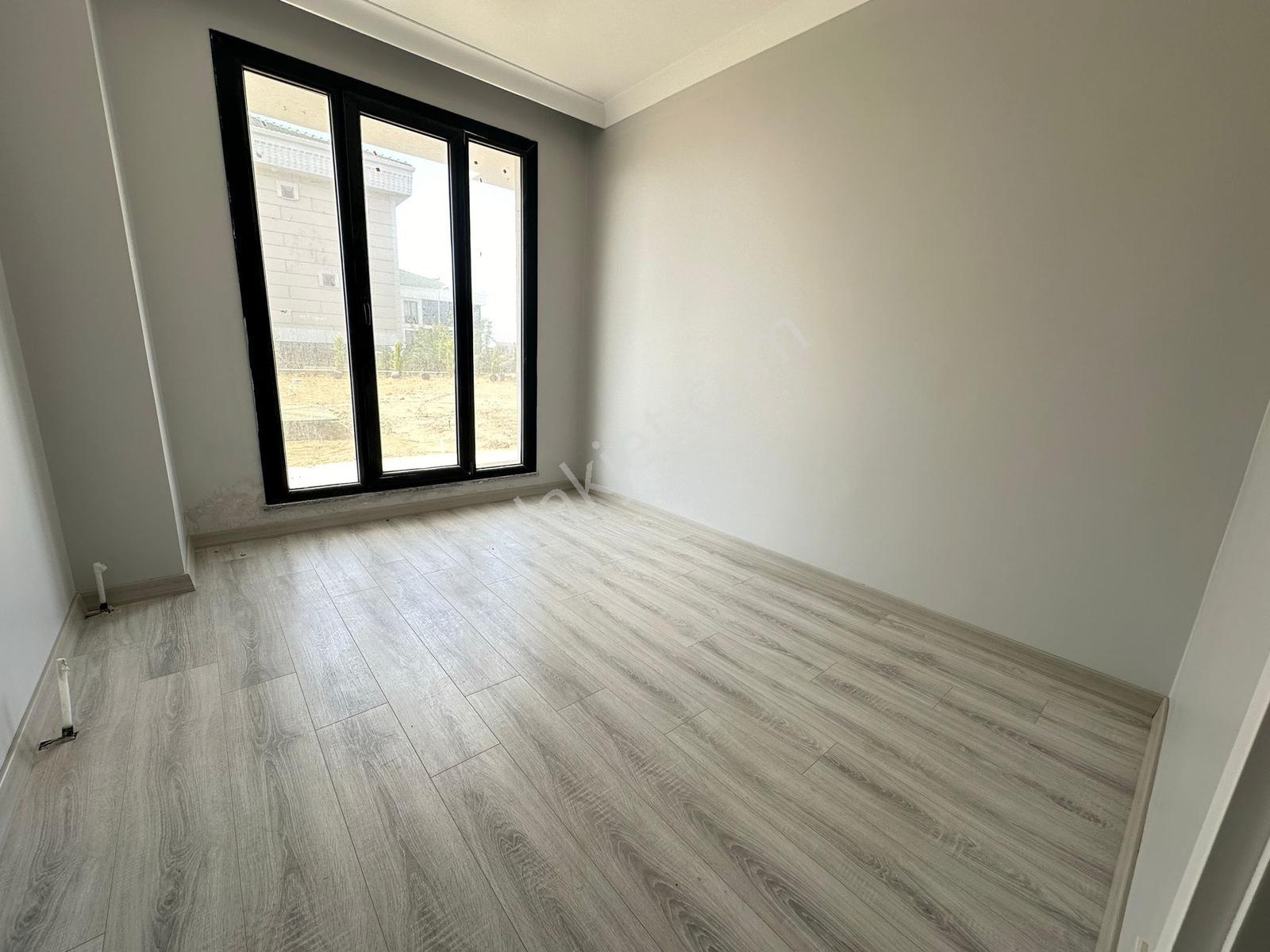 Büyükçekmece Celaliye Bölgesinde 2+1 Bahçe Kullanımlı Lüks Daire - Görsel 7