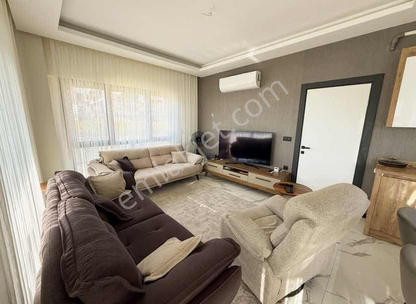 Views Emlak'tan Havuzlu Site İçerisinde Satılık 2+1 Daire - Görsel 24