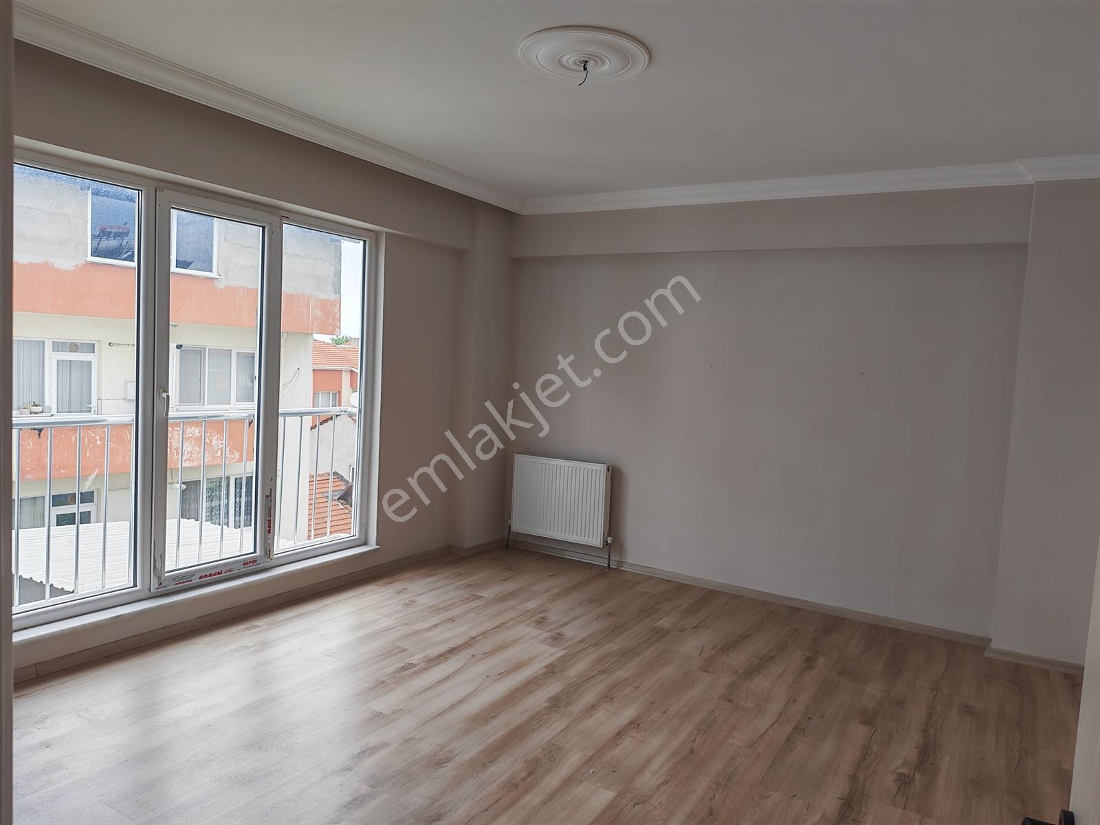 2+1 Reşadiyenin En Değerli Bölgesinde 3 Senelik Modern Daire! - Görsel 5