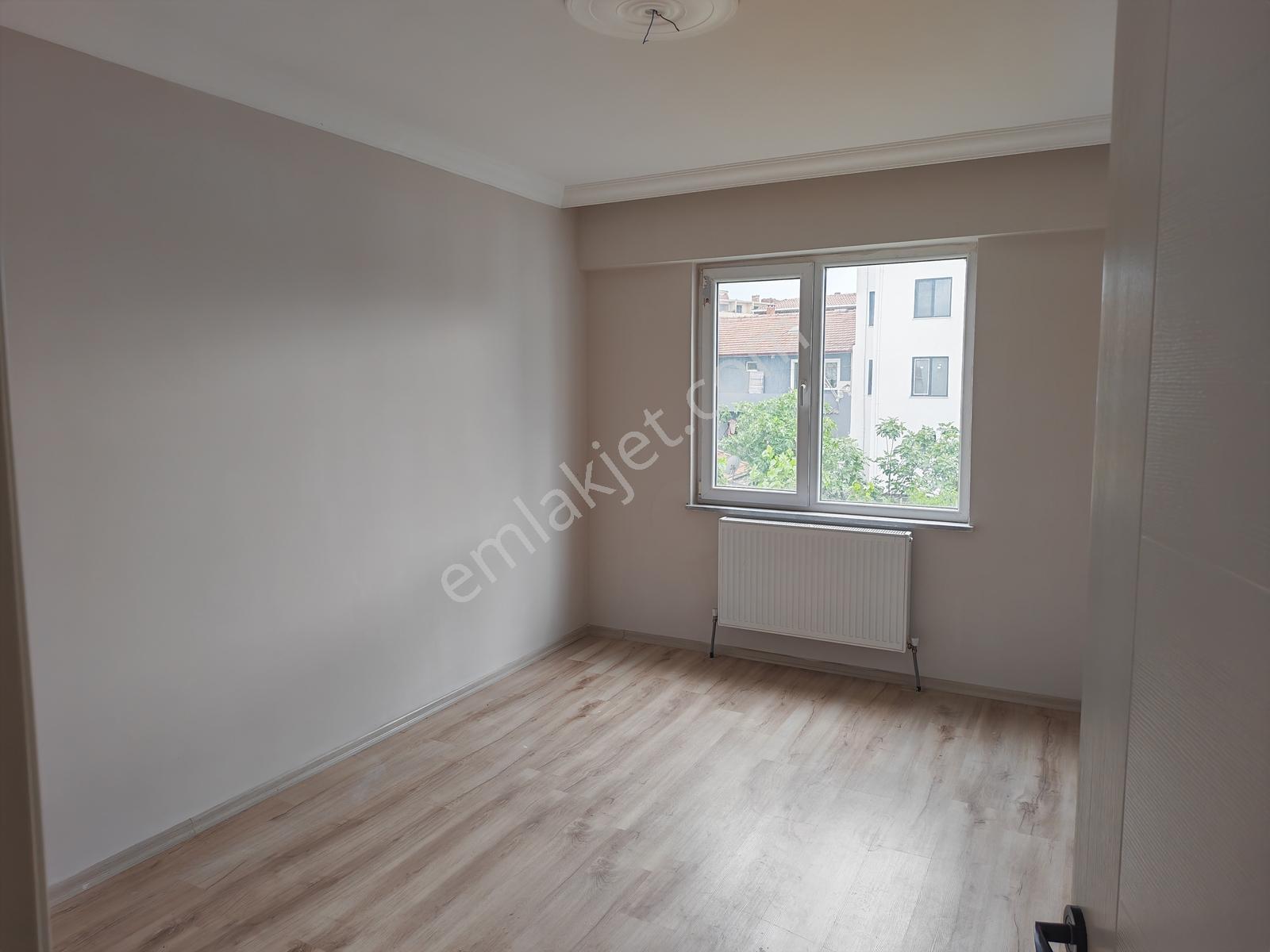 2+1 Reşadiyenin En Değerli Bölgesinde 3 Senelik Modern Daire! - Görsel 27