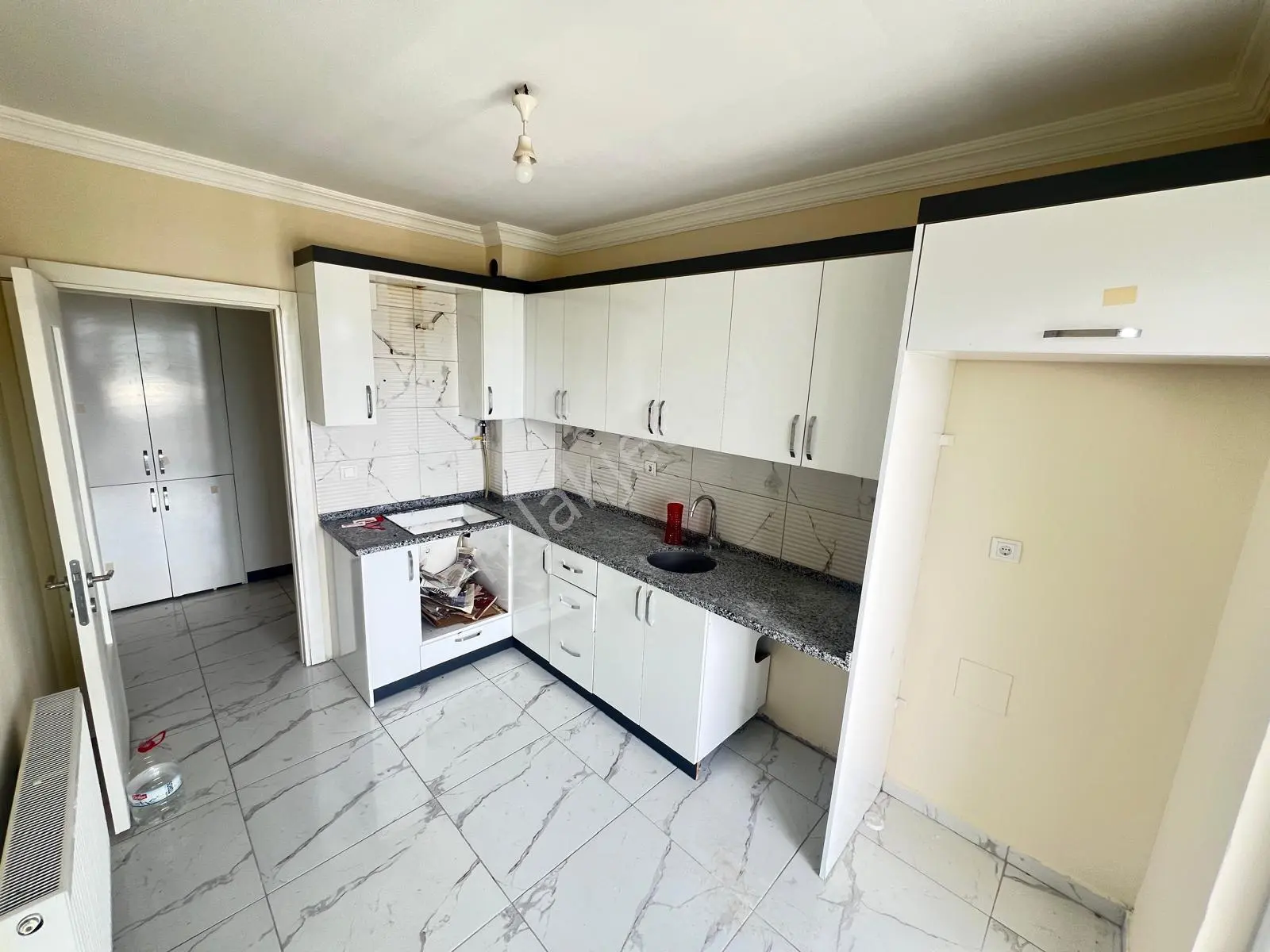 Üngüt Jandarma Ve Germenica Konutları Civarı Kiralık 3+1 Daire
