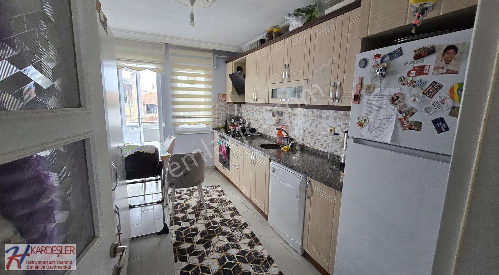 Elperek Mah.elbirlik Okuluna Yakın Asansörlü Manzaralı Daire - Görsel 16