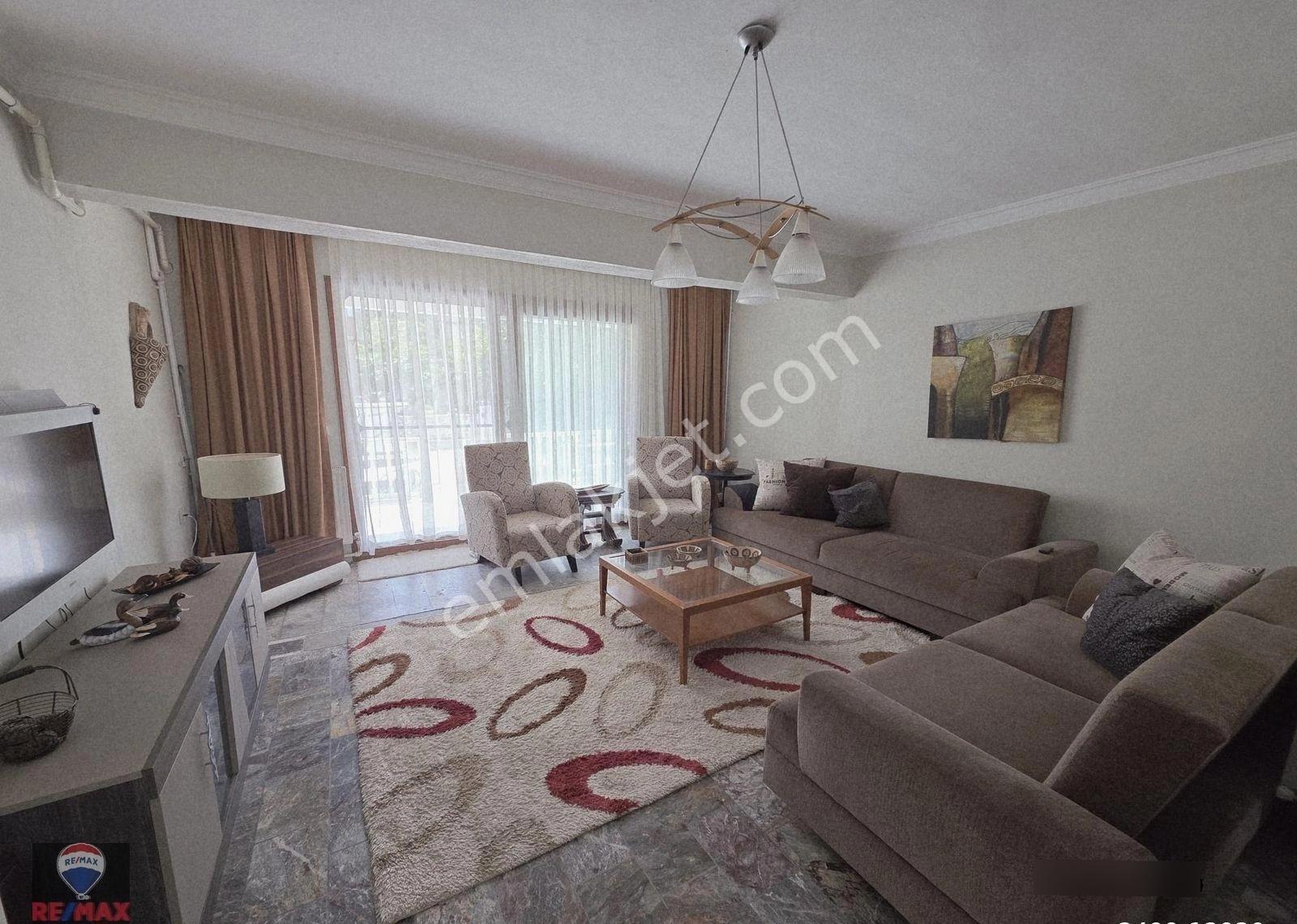 Yenifoça Cumhuriyet Mah. Eşyalı Kiralık 3+1 Triblex Yazlık - Görsel 12