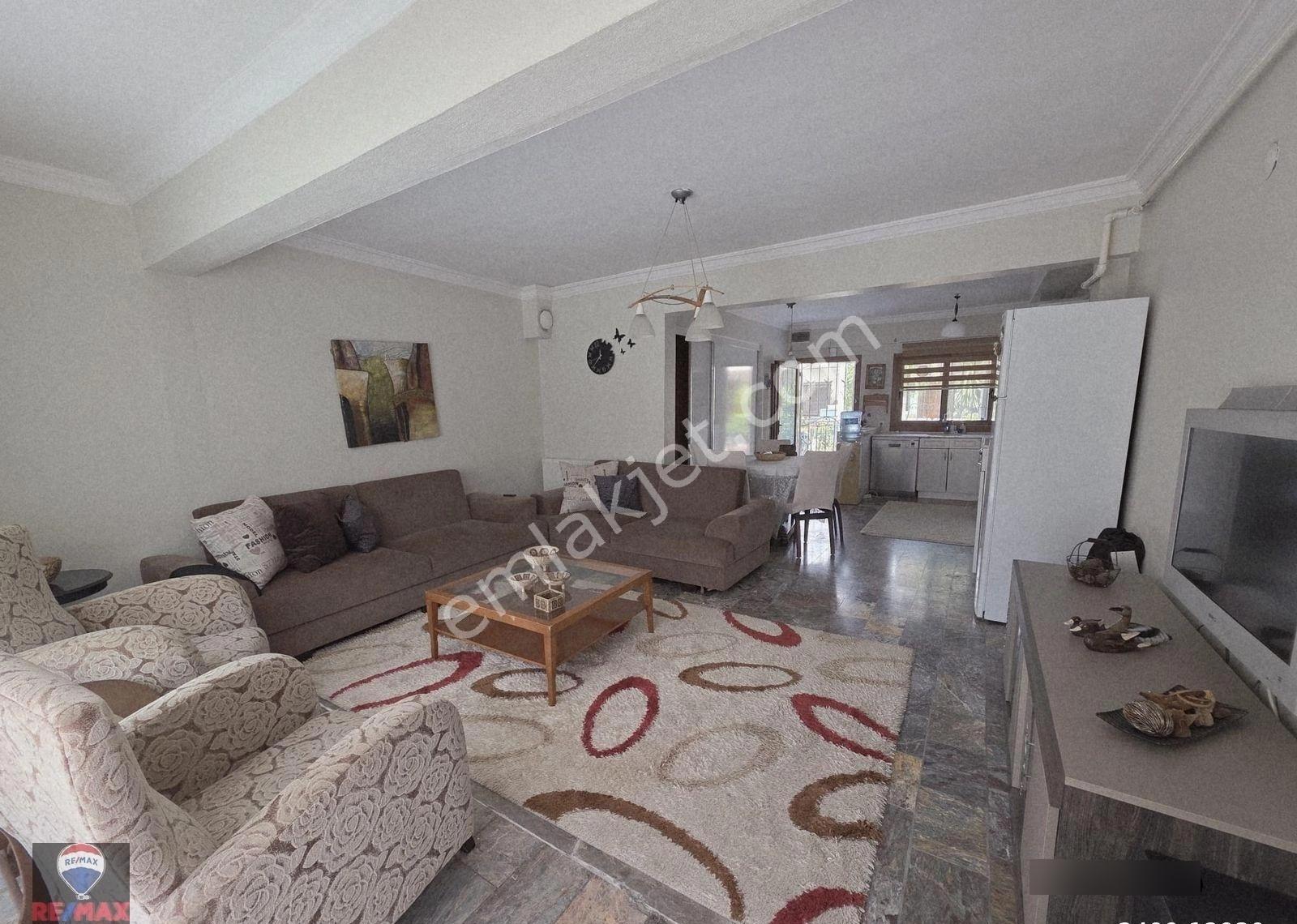 Yenifoça Cumhuriyet Mah. Eşyalı Kiralık 3+1 Triblex Yazlık - Görsel 19