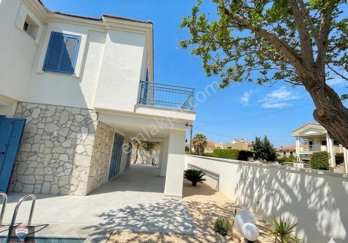 Çeşme Alaçatı'da Müstakil,havuzlu Ve Eşyalı 5+1 Kiralık Villa - Görsel 6