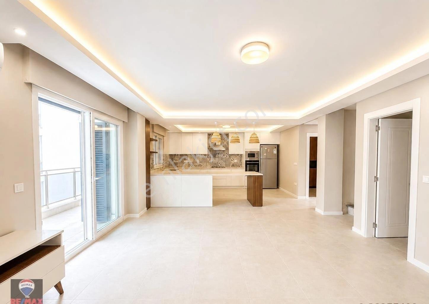 Çeşme Alaçatı'da Müstakil,havuzlu Ve Eşyalı 5+1 Kiralık Villa - Görsel 20