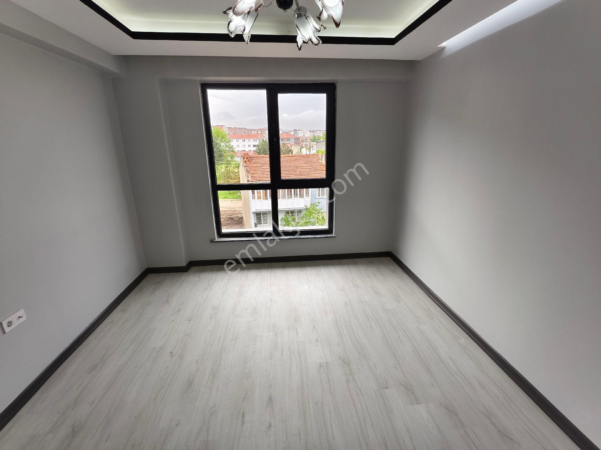 Pera'dan Zafer Mah. Okur Sk. Özel Garajlı, Kilerli Kiralık 3+1 Daire - Görsel 23