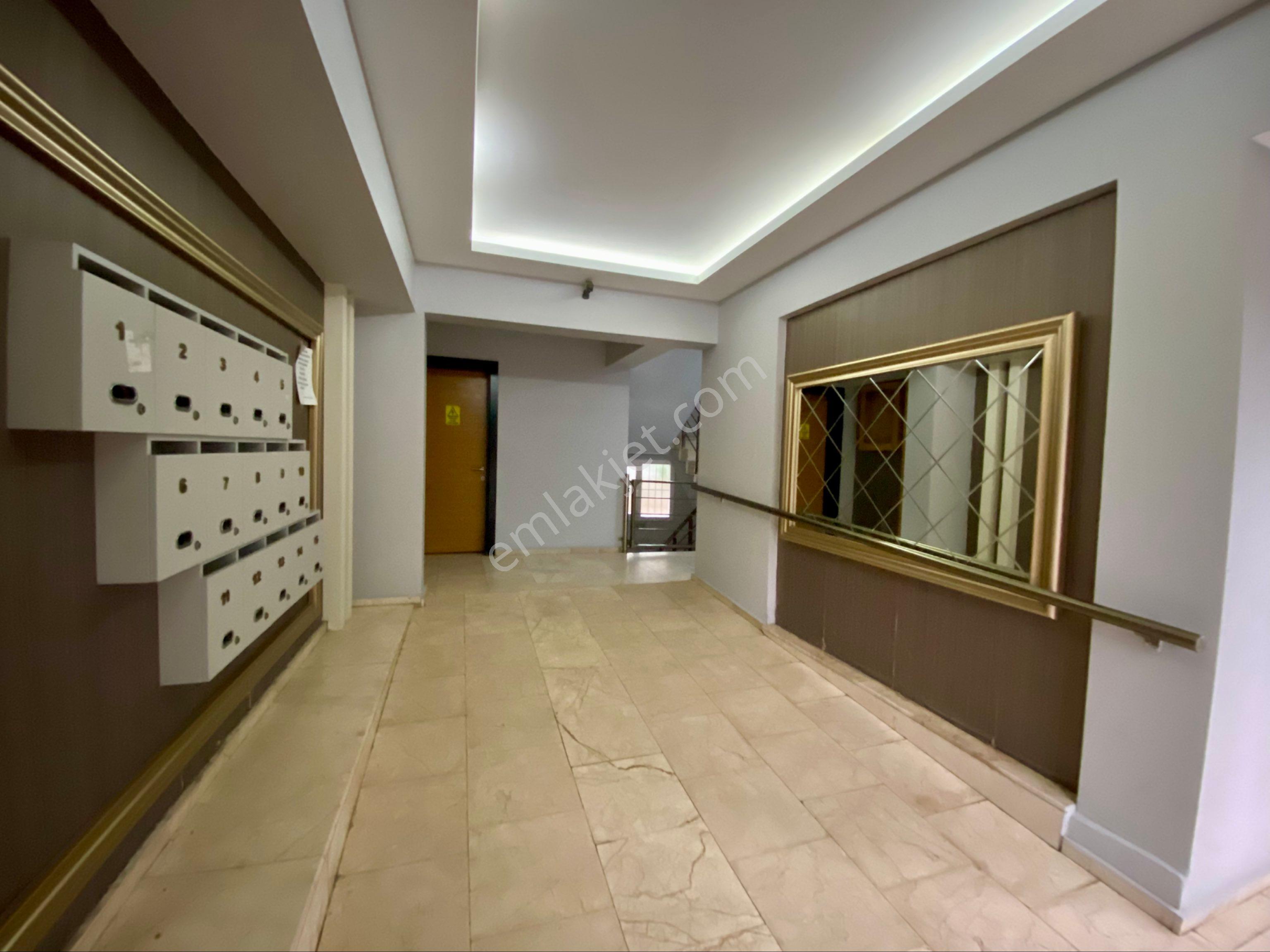 Eab’den Aydın Efeler Orta Mahalle’de Eşyalı Kiralık 2+1 Daire Doğalgazlı Asansörlü - Görsel 2