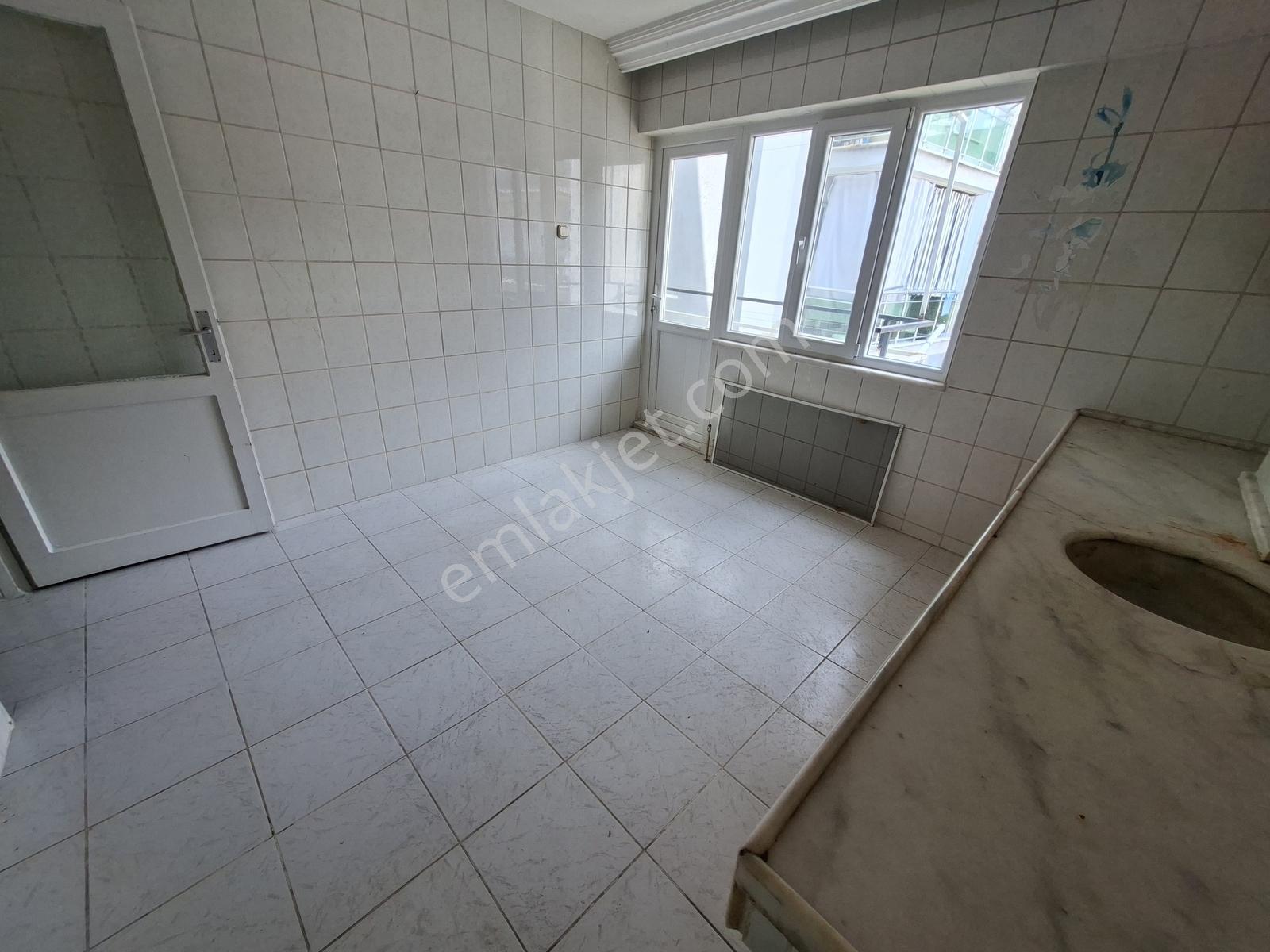 Büyükşehir Belediyenin Altı, 3+1,130m2, Yedieylül Okulu Karşında - Görsel 14