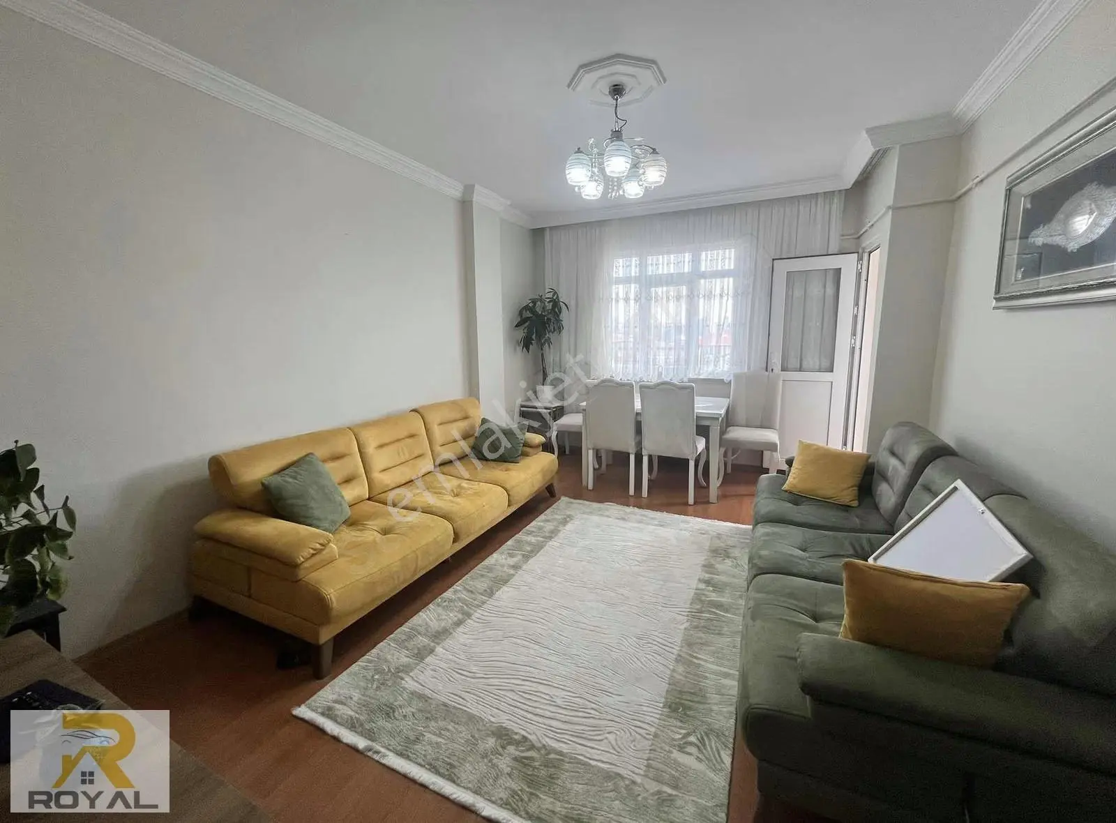İnönü Mah'de 2+1 Kullanışlı Balkonlu Geniş Satılık Daire
