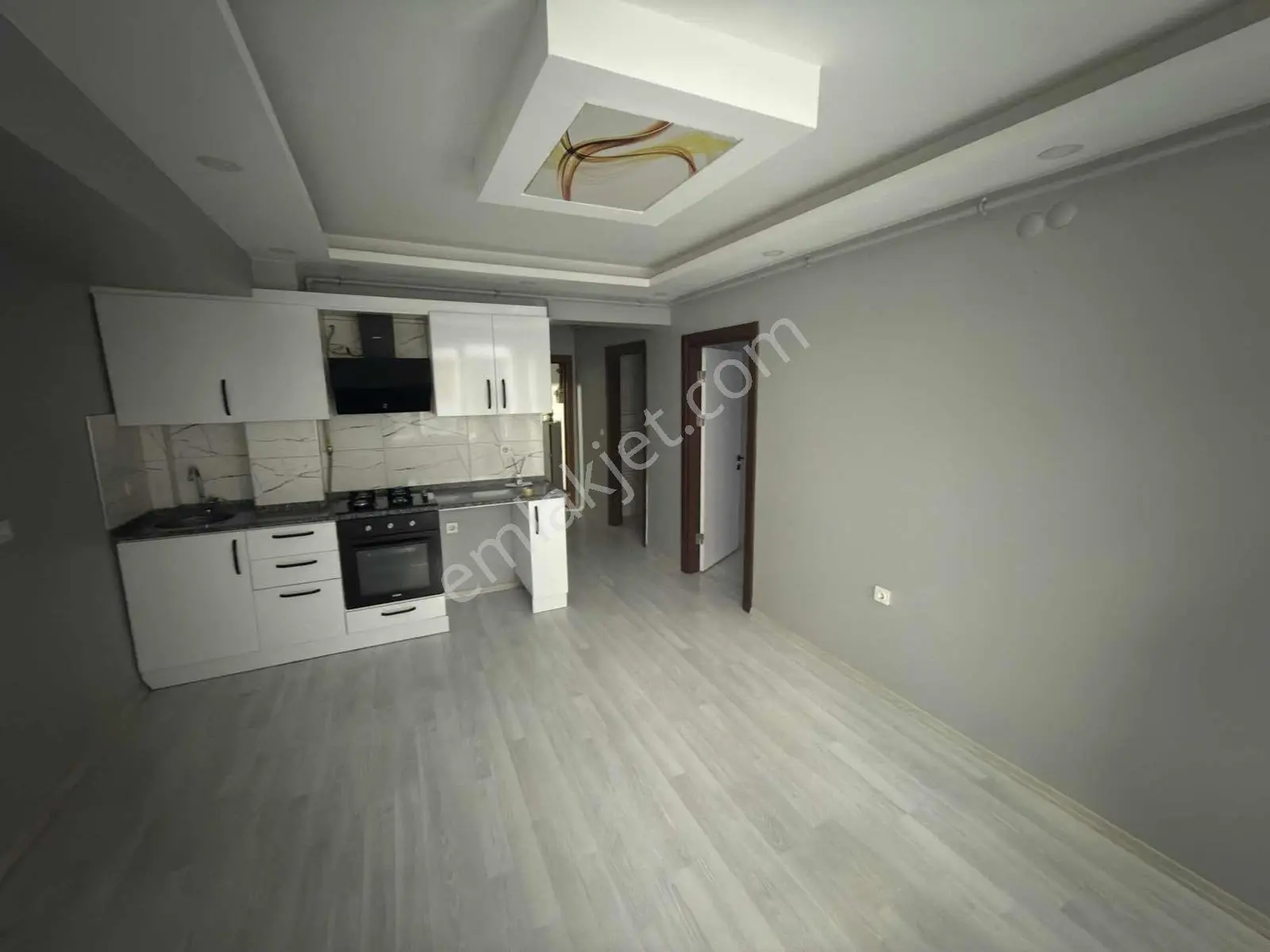 Ayşekadın Ana Caddeye Yakın Kiralık 1+1 Daire - Görsel 4