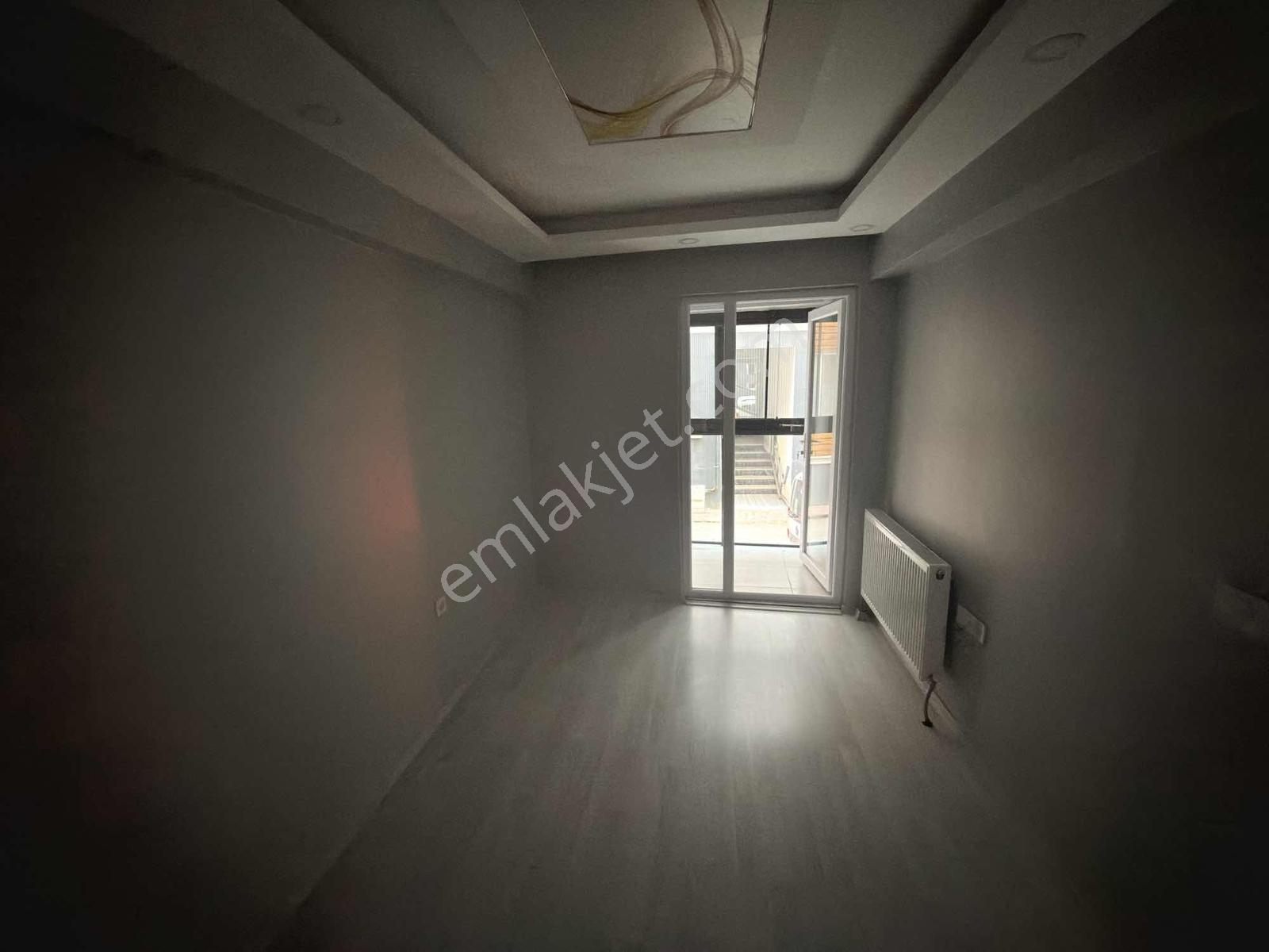 Ayşekadın Ana Caddeye Yakın Kiralık 1+1 Daire - Görsel 9