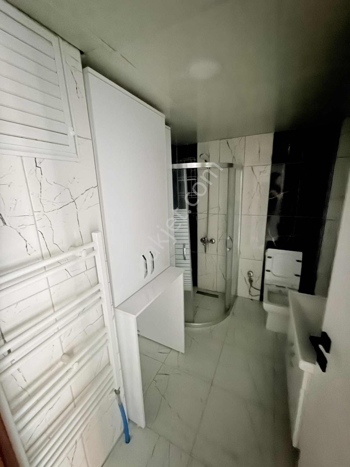 Ayşekadın Ana Caddeye Yakın Kiralık 1+1 Daire - Görsel 7