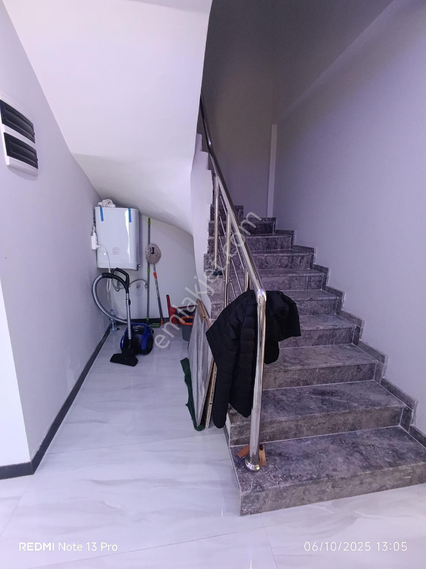 Efeler De 250m Karede Merkezde Bitisik Mustakil Villa+ayrı Mutfak+altkata Oda Var - Görsel 31