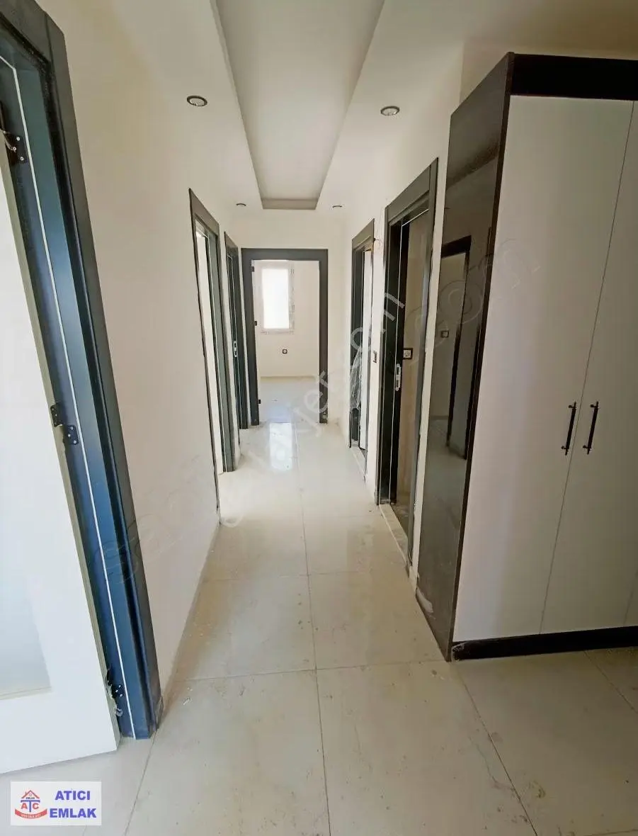 Atıcı'dan Belediye 2. Etap Okul Yakını 3+1 Kapalı Mutfak Kiralık - Görsel 3