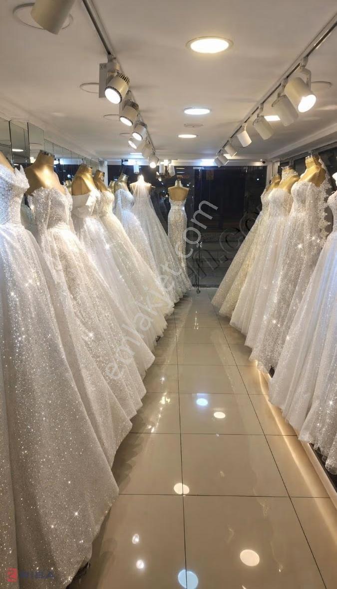 Antalya Işıklar Caddesinde Devren Kiralık Gelinlik Mağazası - Görsel 12