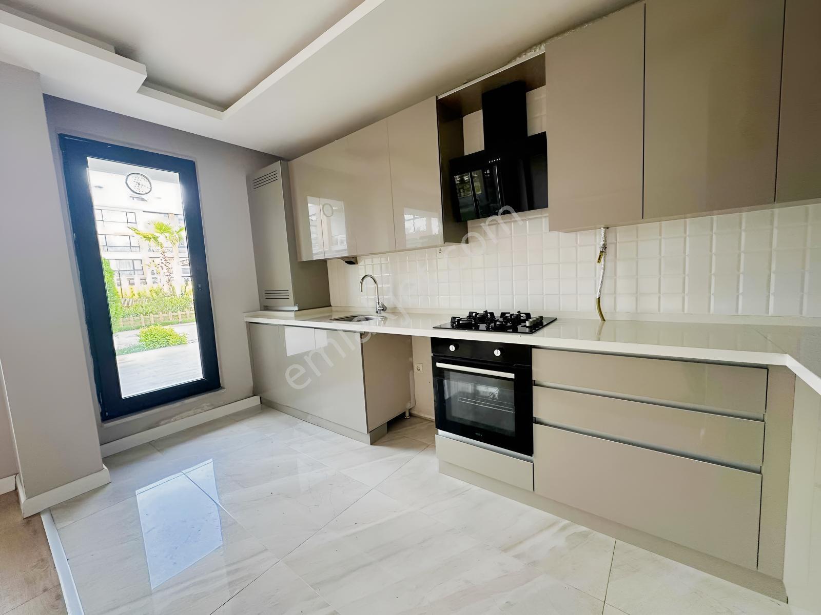 Ordu Cumhuriyette Havuz Başı Villa Konforunda Satılık Daire - Görsel 14