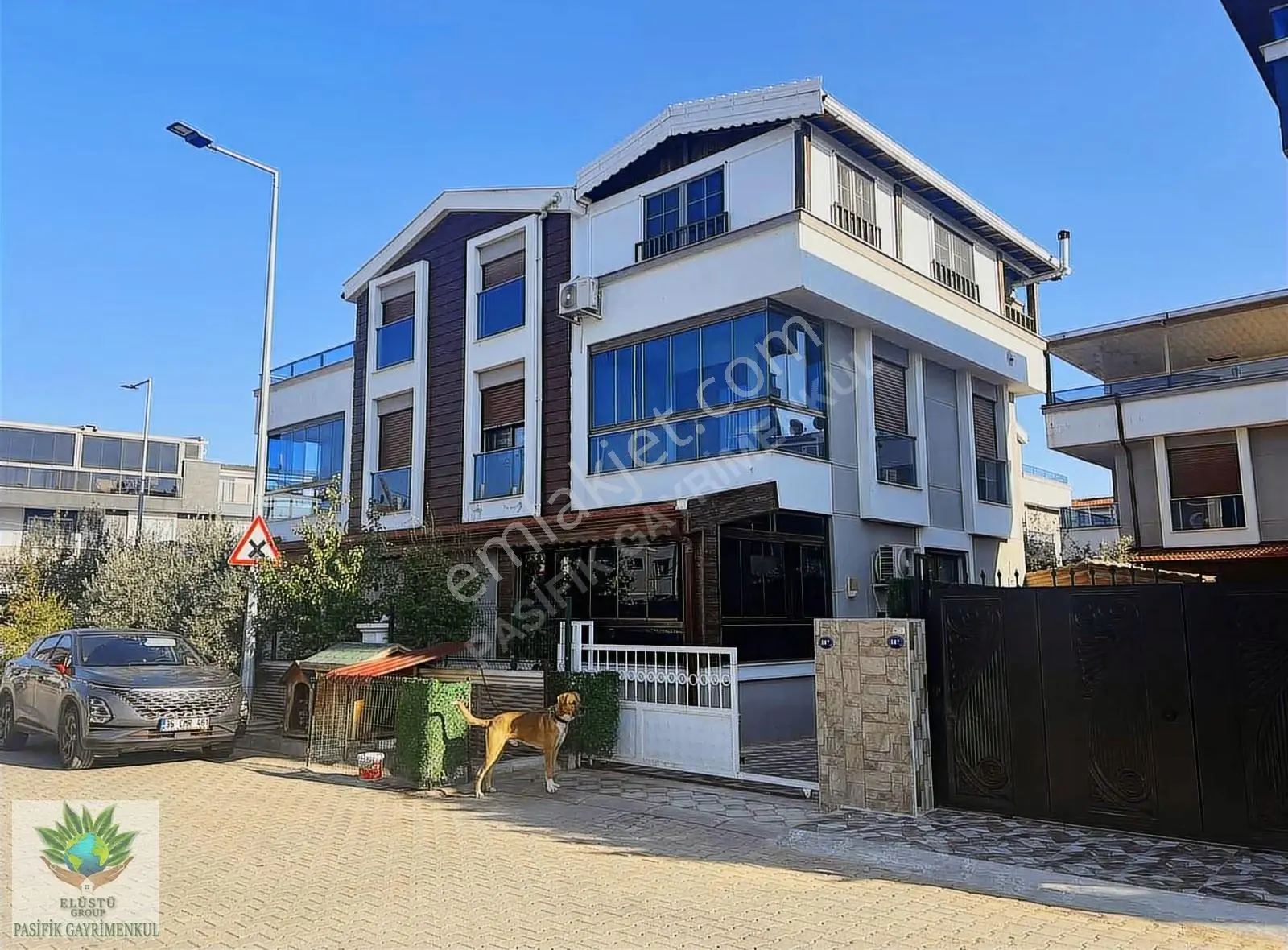Pasifik'ten Menderes Mithatpaşa'da 5+2 Tripleks Villa - Görsel 3