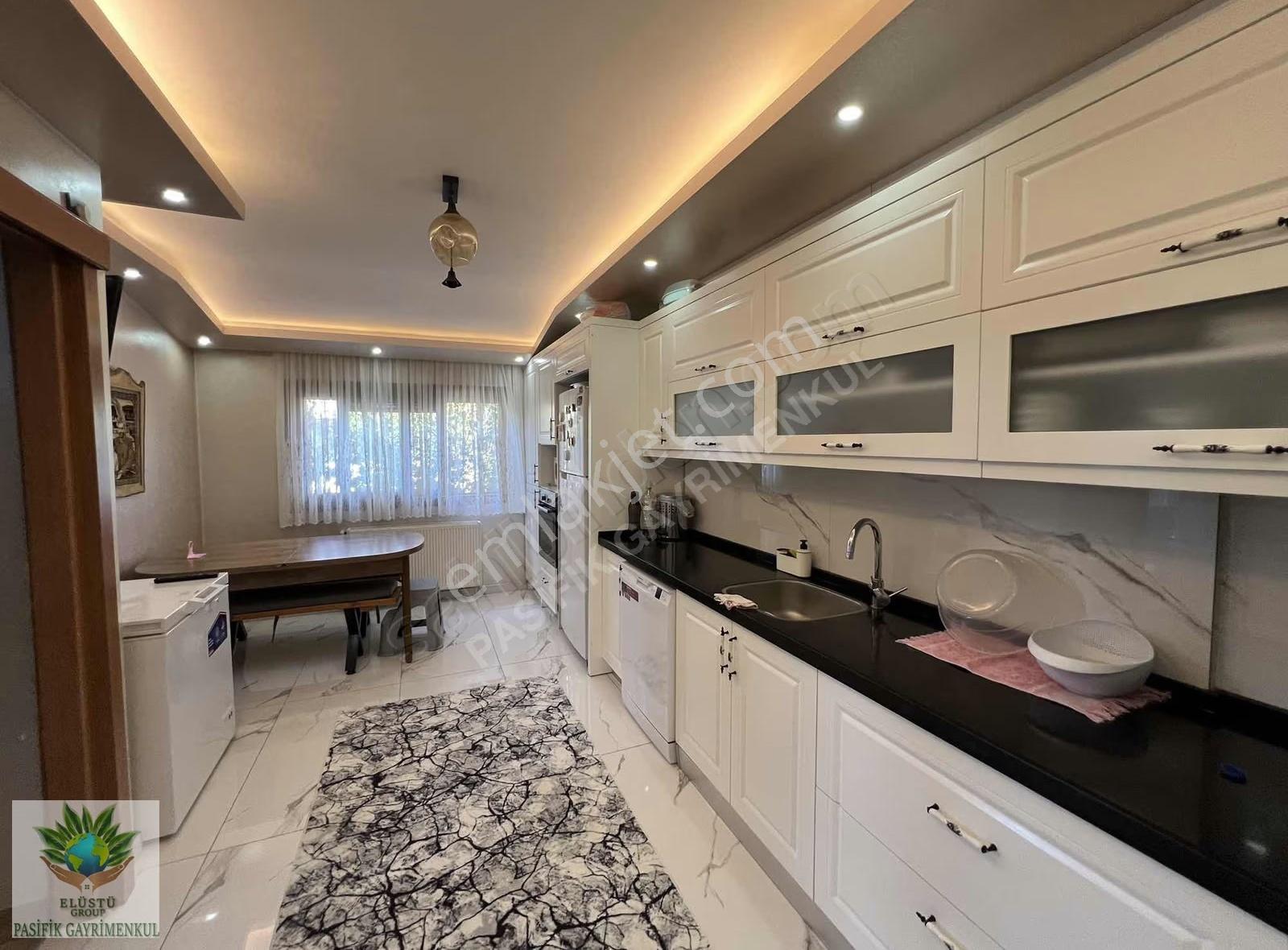 Pasifik'ten Menderes Mithatpaşa'da 5+2 Tripleks Villa - Görsel 34