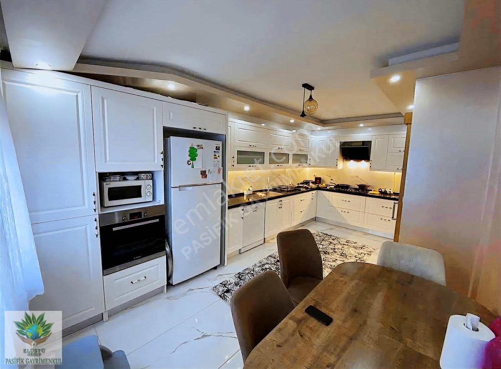 Pasifik'ten Menderes Mithatpaşa'da 5+2 Tripleks Villa - Görsel 22