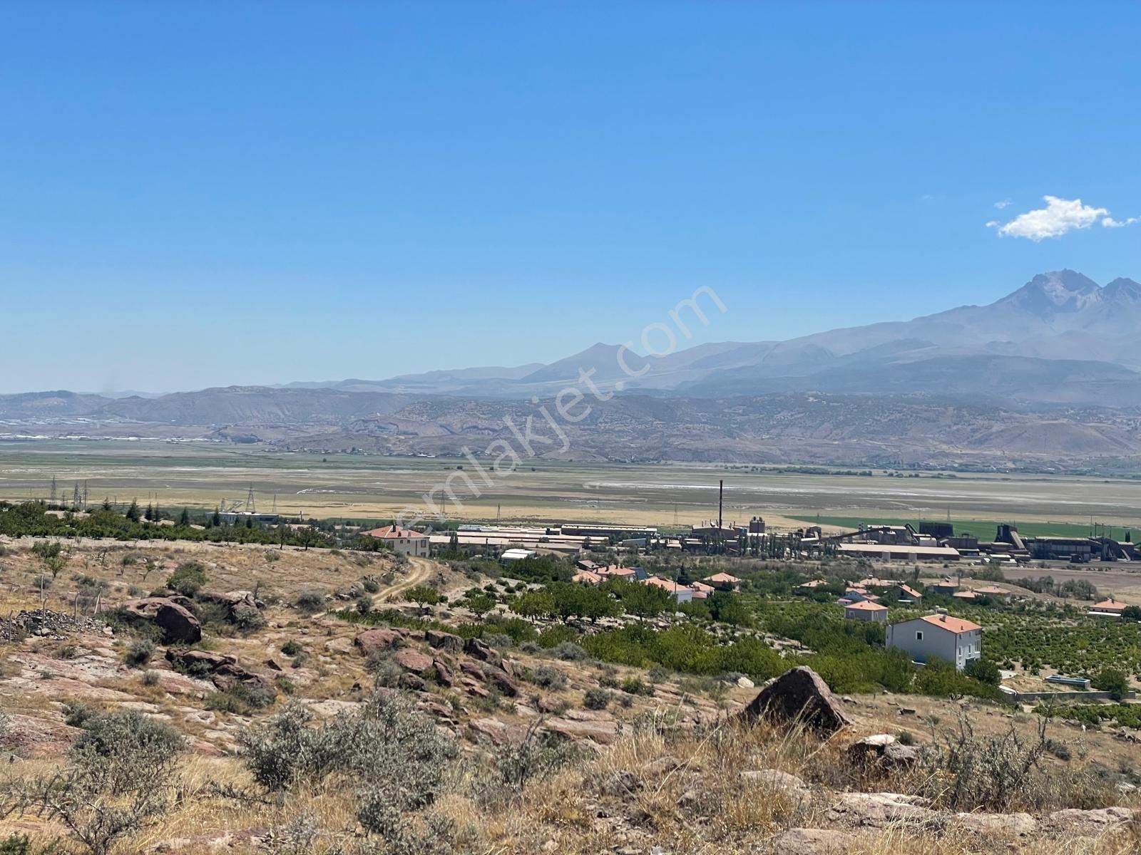İncesu Bedir Bağları Erciyes Manzaralı - Görsel 2