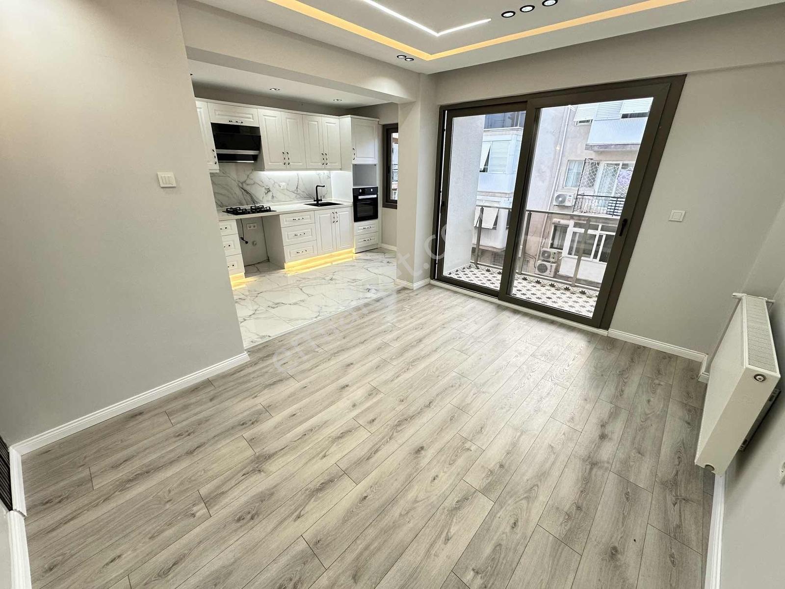 Balcova Kuskonmaz Sokakta 2+1 90 M2 Satılık Daire - Görsel 14
