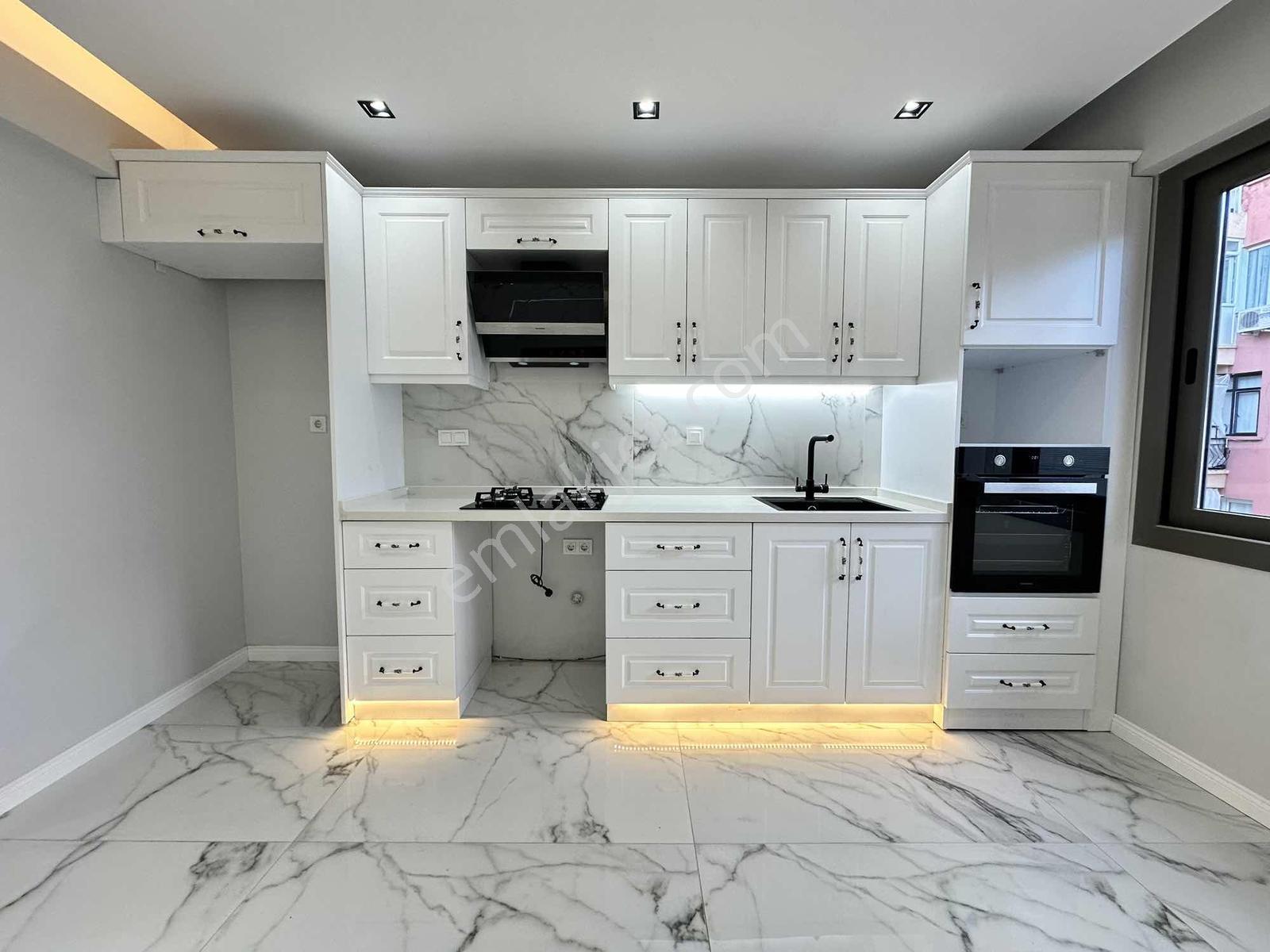 Balcova Kuskonmaz Sokakta 2+1 90 M2 Satılık Daire - Görsel 6