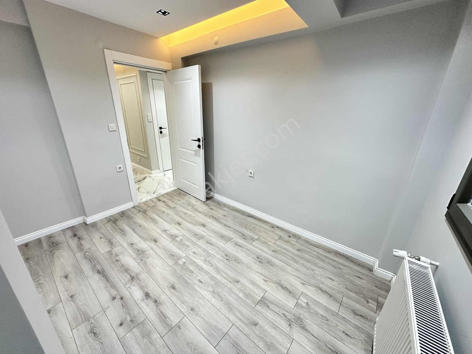 Balcova Kuskonmaz Sokakta 2+1 90 M2 Satılık Daire - Görsel 3