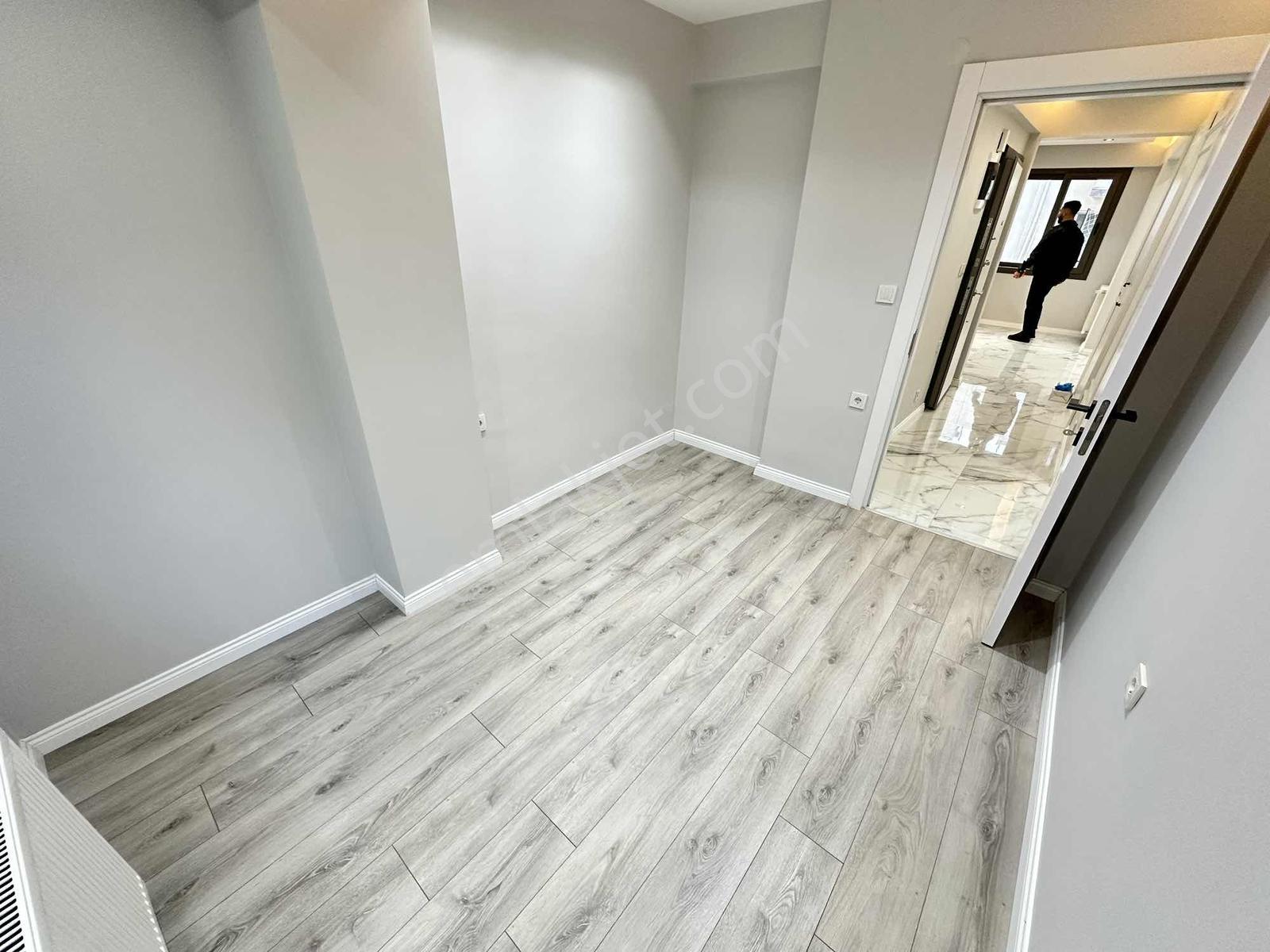 Balcova Kuskonmaz Sokakta 2+1 90 M2 Satılık Daire - Görsel 4