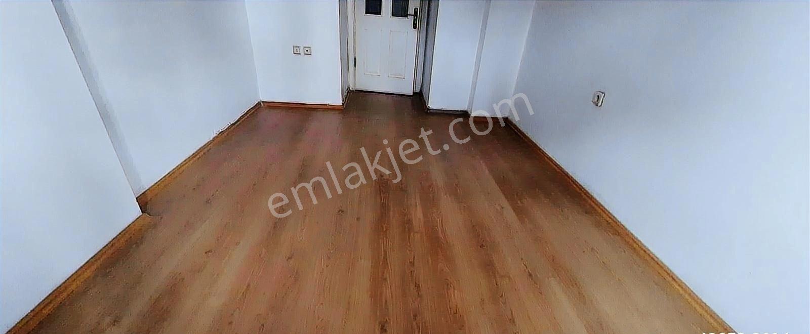Bostanlının En Merkezi Yerinde Halkbank Üstünde Kiralık İşyeri - Görsel 16