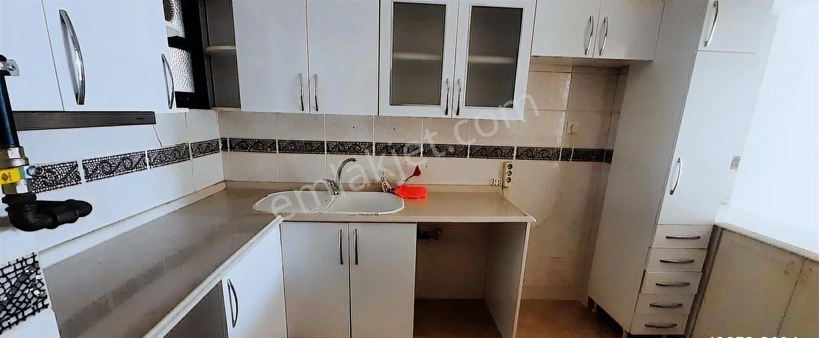 Bostanlının En Merkezi Yerinde Halkbank Üstünde Kiralık İşyeri - Görsel 15
