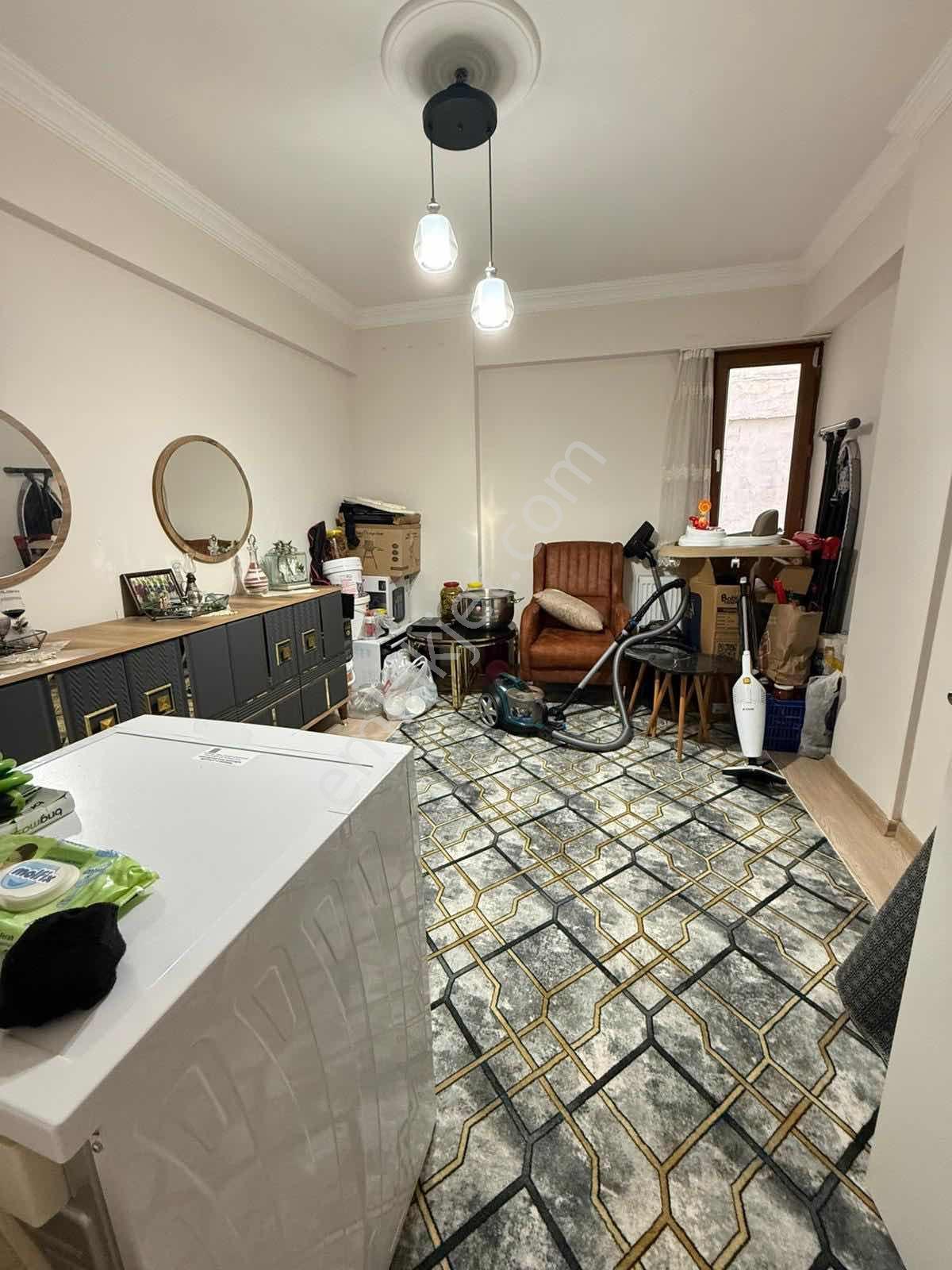 Emlak Center'dan Kiralık Muradiye'de 3+1 Açık Mutfak Daire - Görsel 7