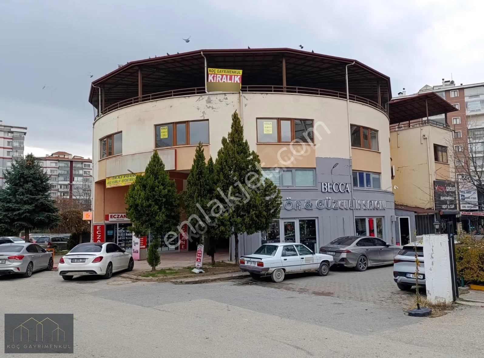 Çakırlar'da 800 M2 * 2 Katlı*teraslı * 10 Odalı * Kiralık Dükkan - Görsel 21