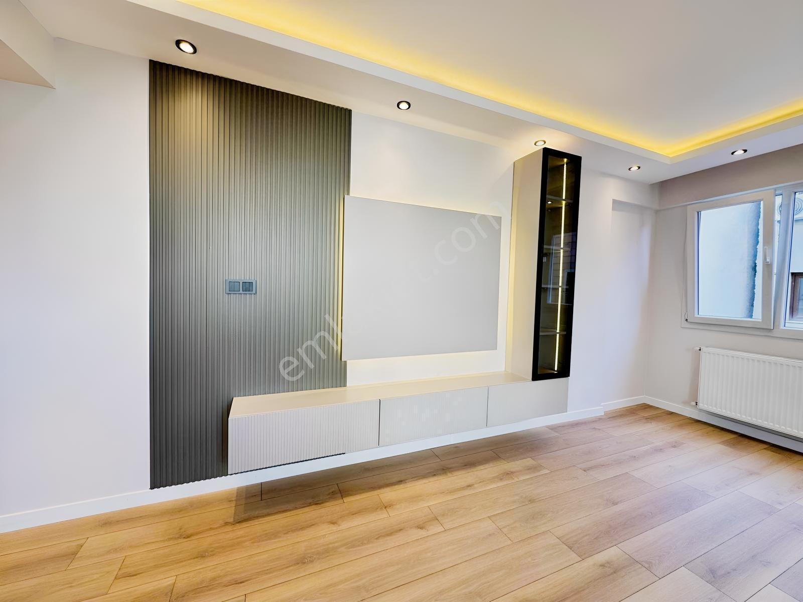 Balcova Çınar Sokak'ta 3+1 120 M2 Satılık Lüx Daire - Görsel 11