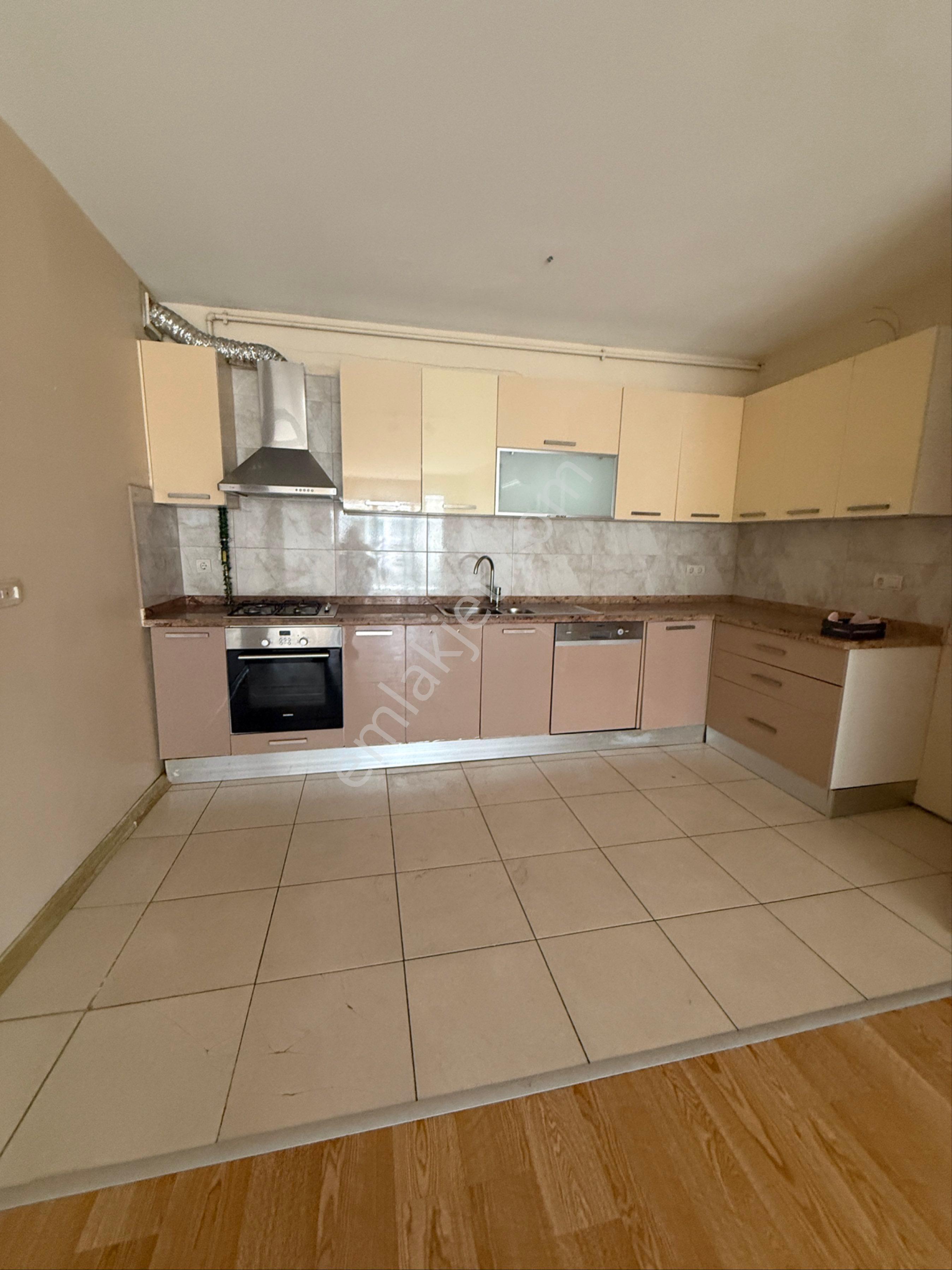 Büyükçekmece Doga Panorama Sitesi Kiralık Teraslı Daire - Görsel 5