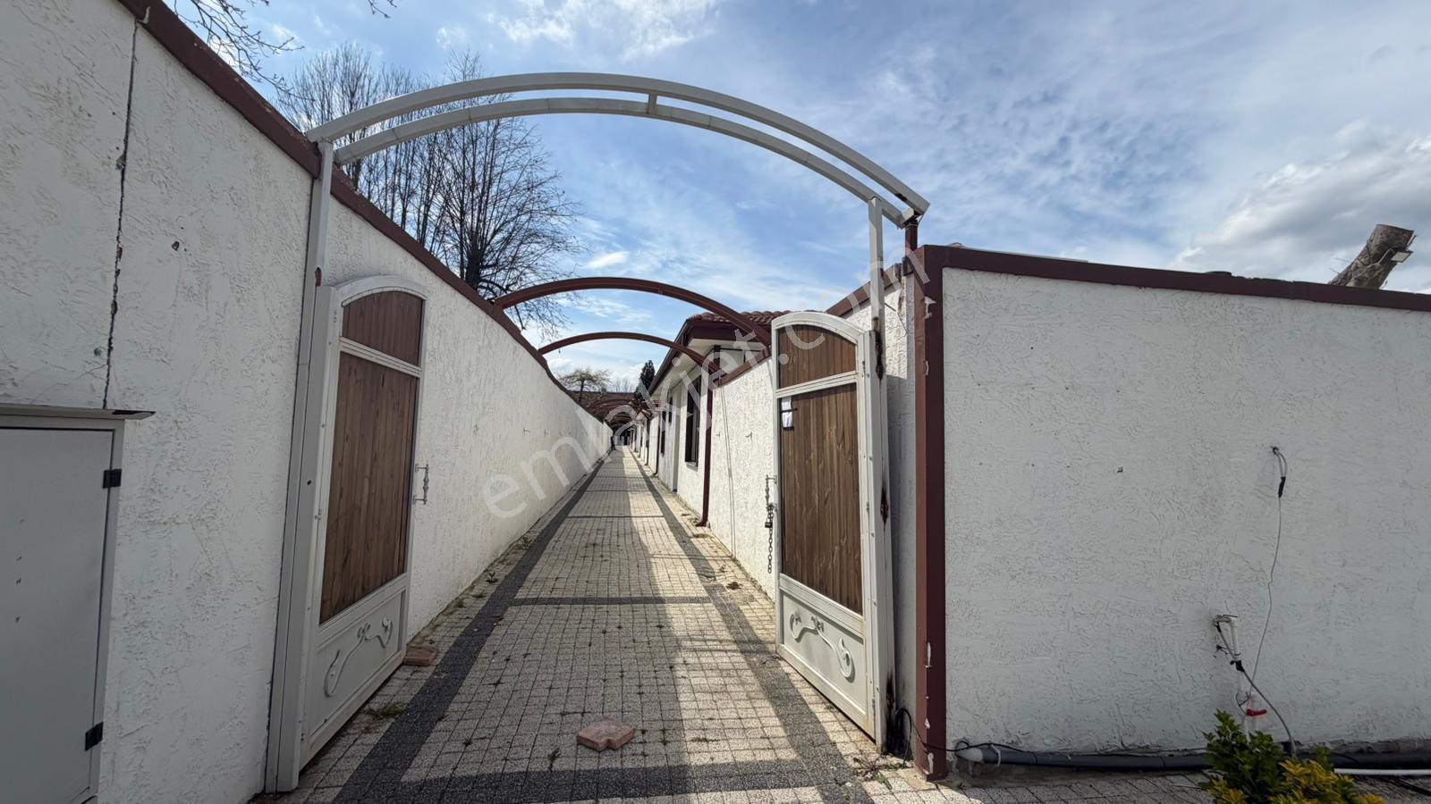 Remax Mavi'den Sapanca Kırkpınar'da Kiralık Havuzlu Müstakil Ev - Görsel 19
