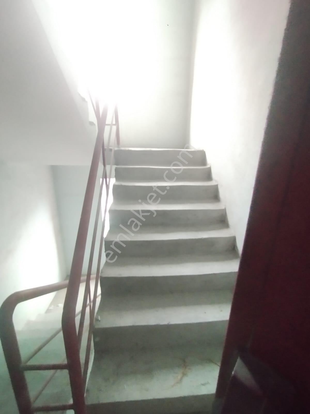 Samsun İlkadım Duruşehir Mevkii Toki Blokları 4 Kat 2+1 Kiralık - Görsel 8