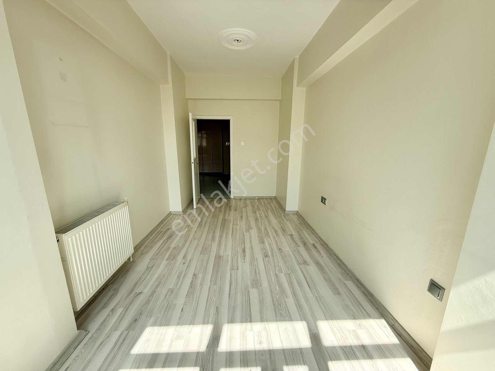 Eski Sanayi Tramvay Durağına 3 Dakika | 3+1 Geniş 175 M² Satılık - Görsel 12